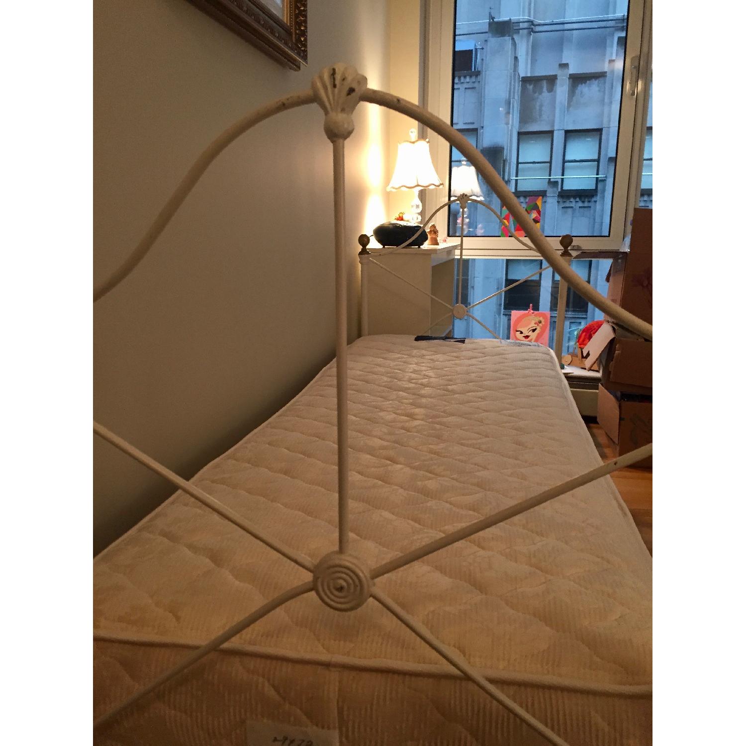 Cast Iron DayBed - image-4