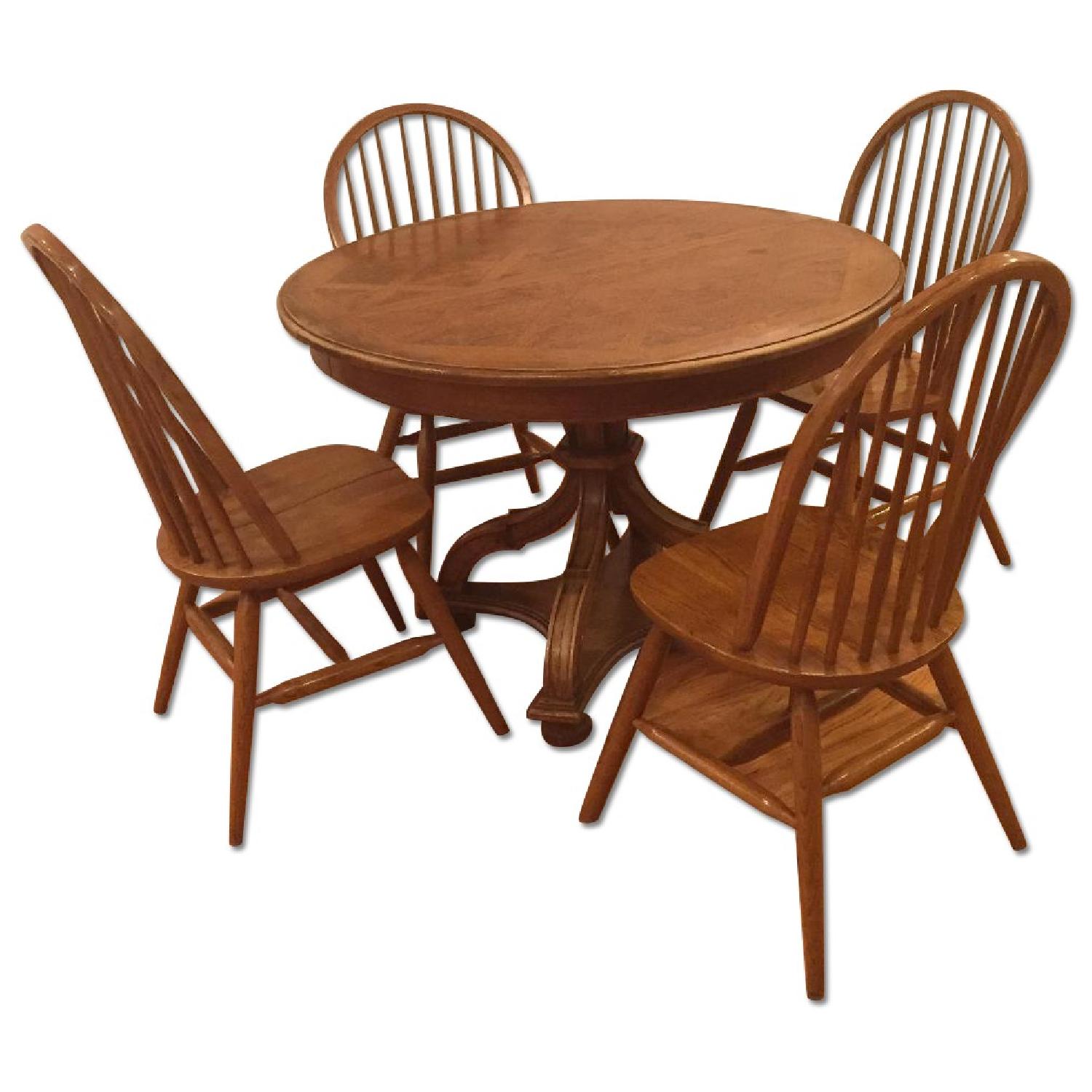 Dining Table w/ 4 Chairs - image-0