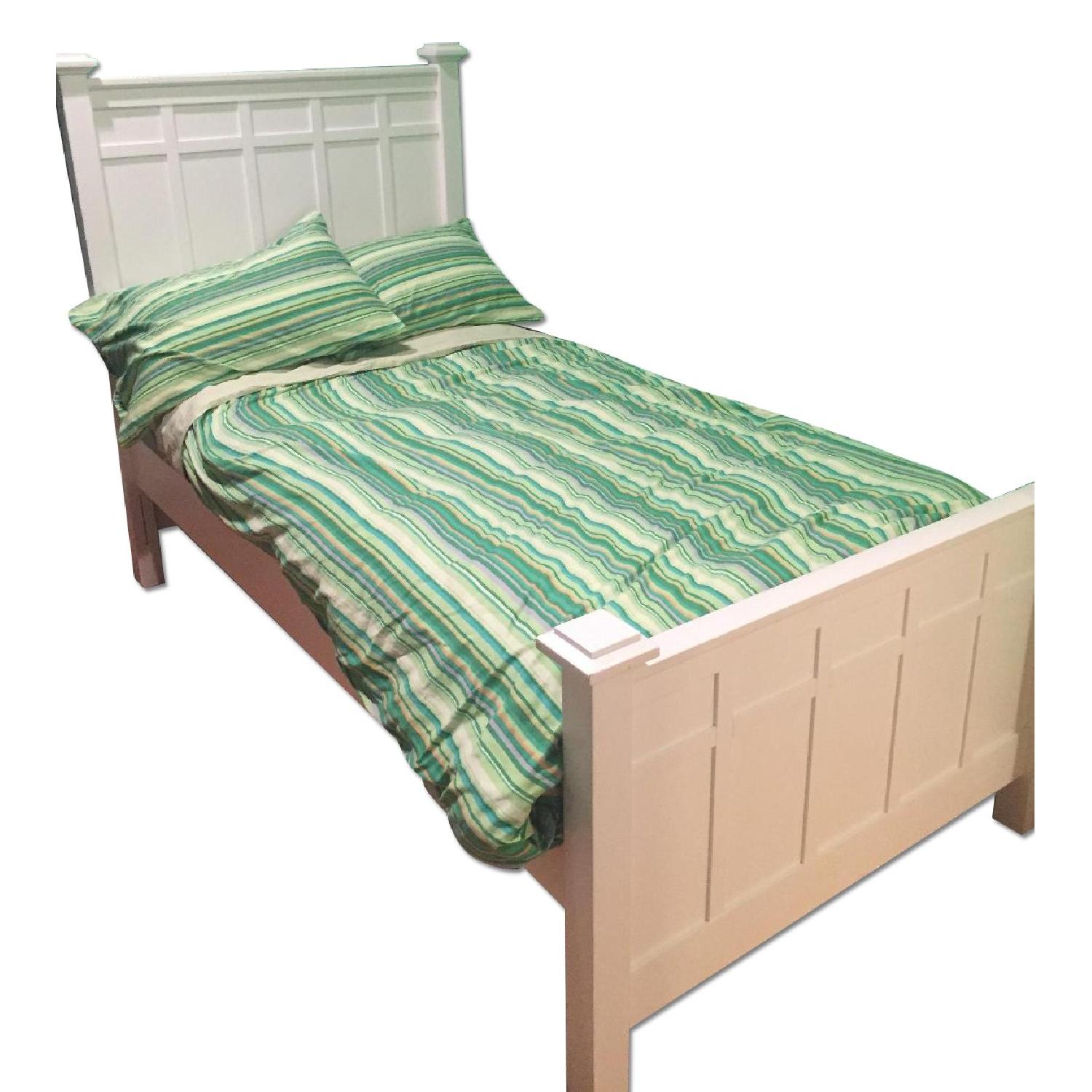 pottery barn toddler bed