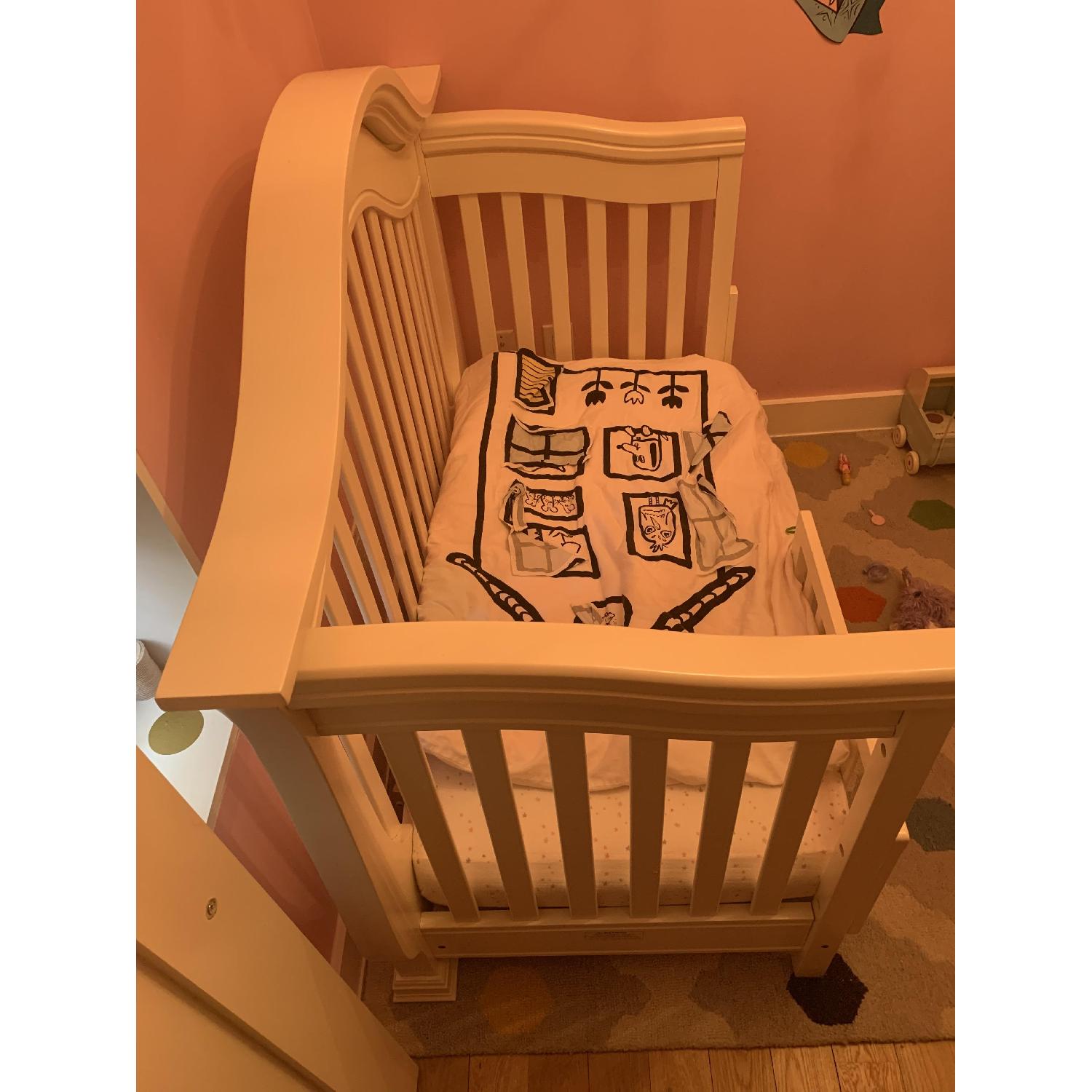 Baby Appleseed Davenport 4-in1 Convertible Crib - image-3