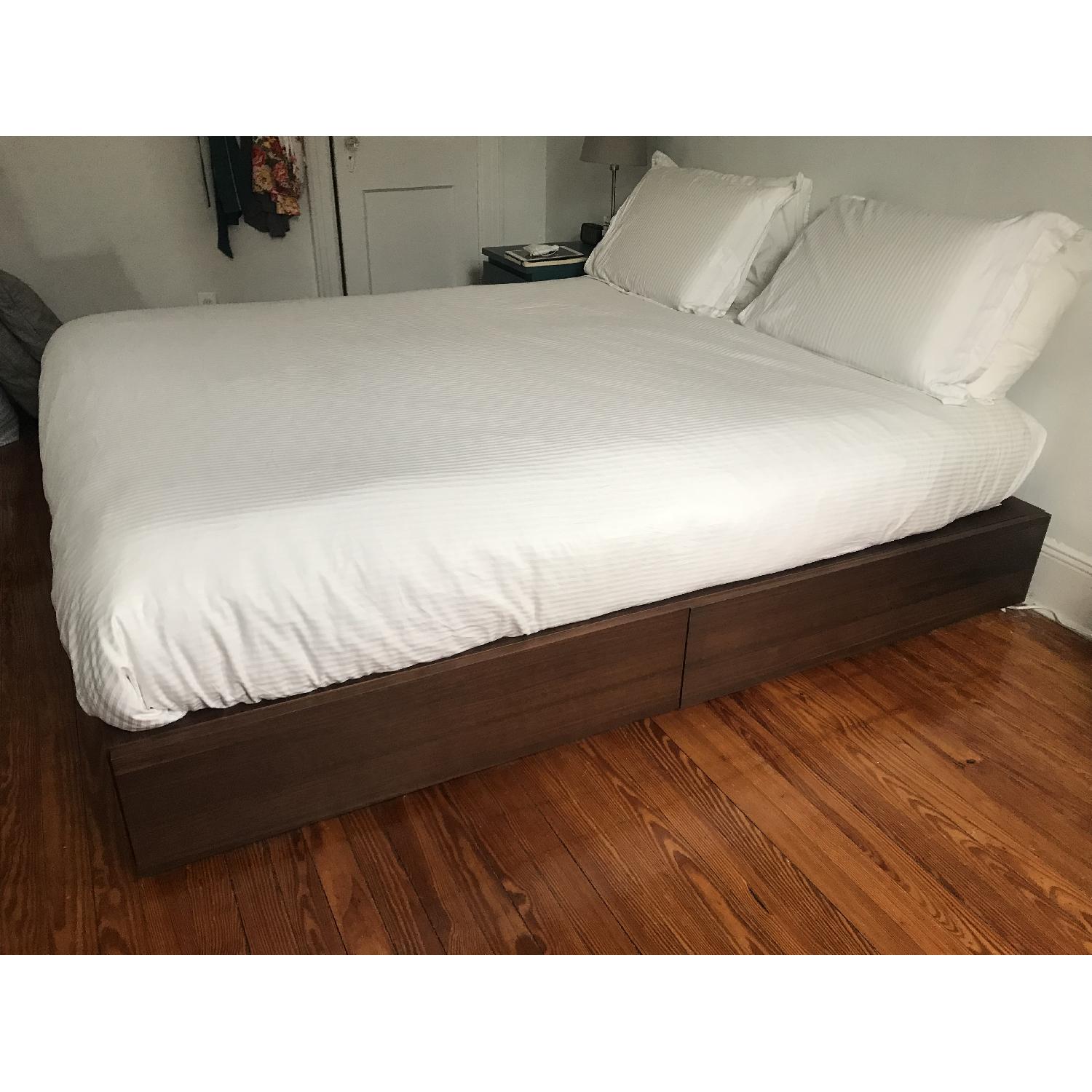 Muji Queen Size Bed Base w/ Storage AptDeco