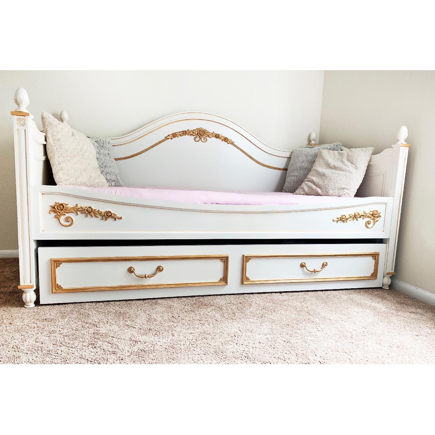 Stanley Furniture DayBed w/ Trundle - image-2