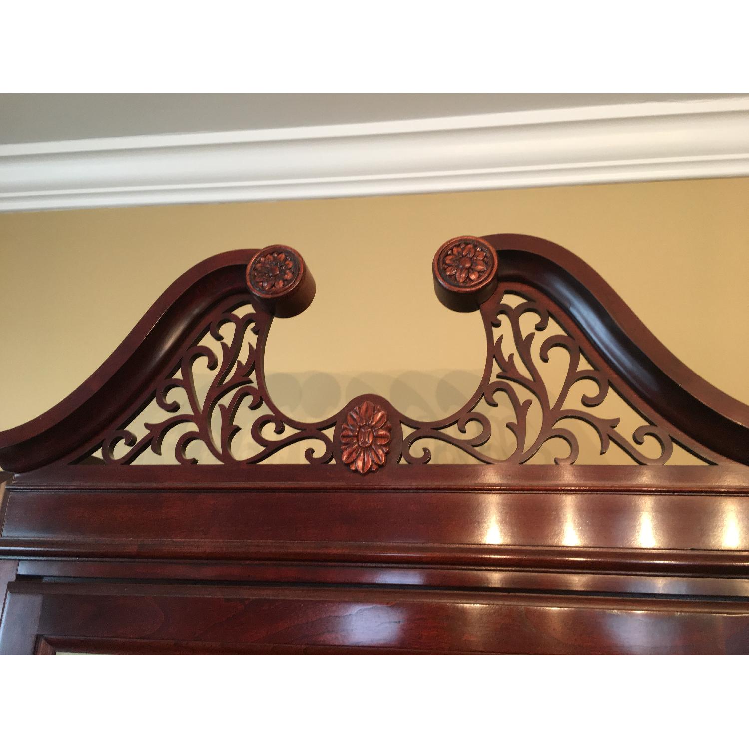 Vintage Queen Anne Style Lighted Display Cabinet - image-3