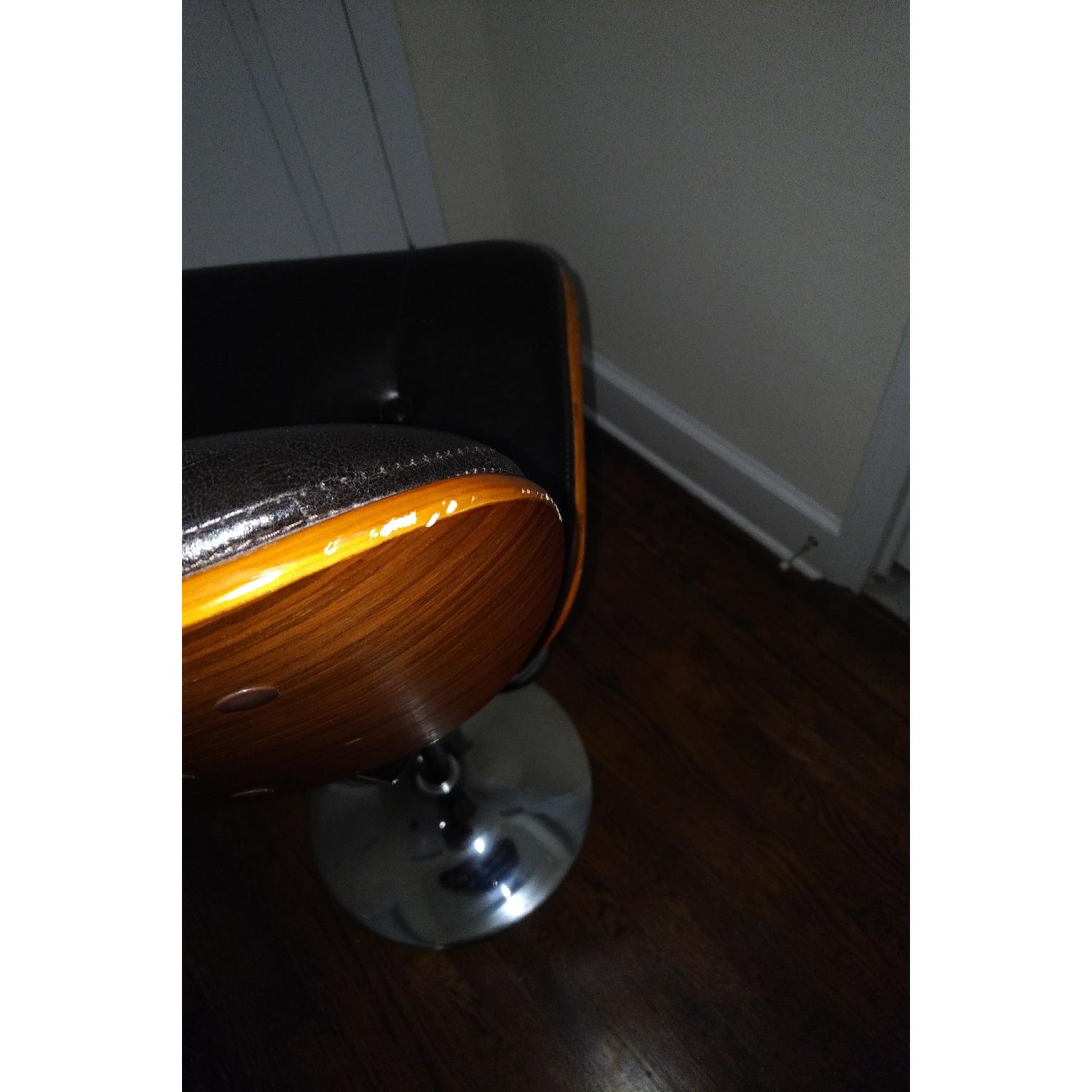 Ampersand Owen Airlift Stools - image-6