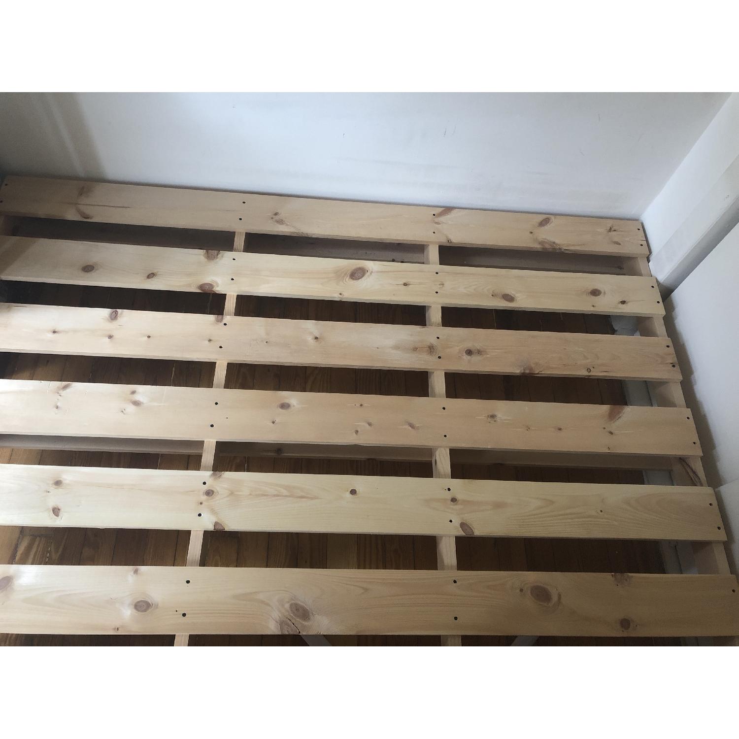 Handmade Queen Size Pallet Bed - image-6
