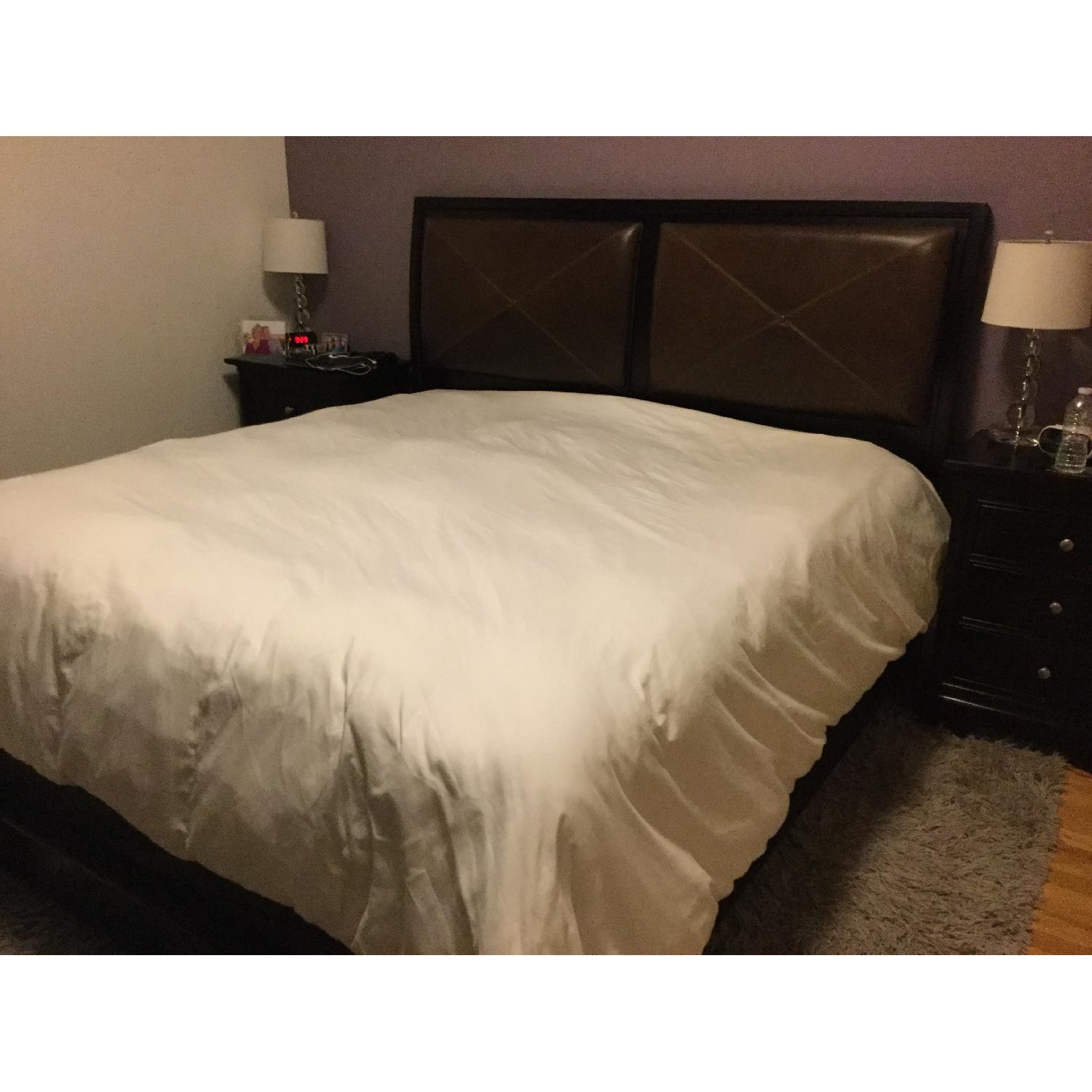 Stanley Furniture King Bed Frame w/ Leather Headboard - image-9