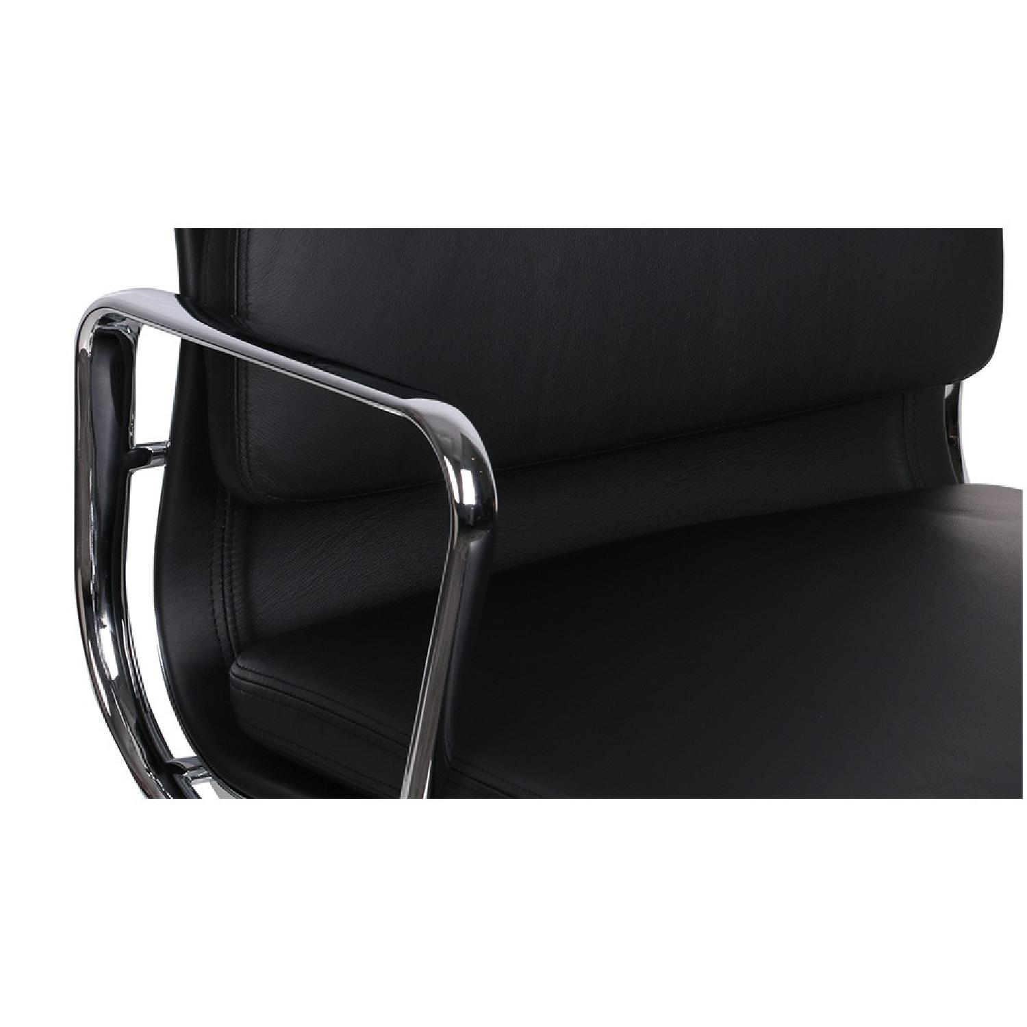 Eames Soft Pad Management Chair Replica - image-3