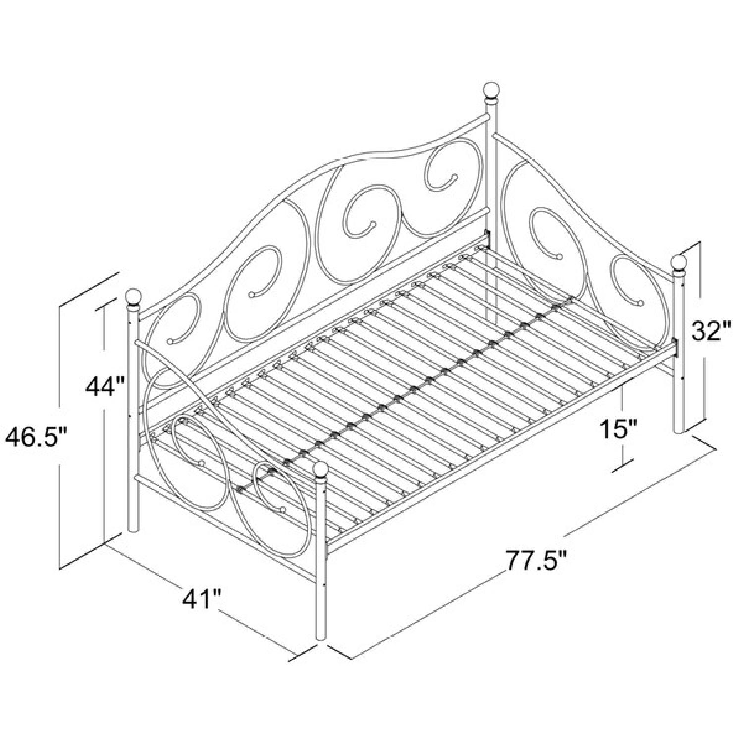 Wrought Iron Daybed w/ Trundle Bed - image-5