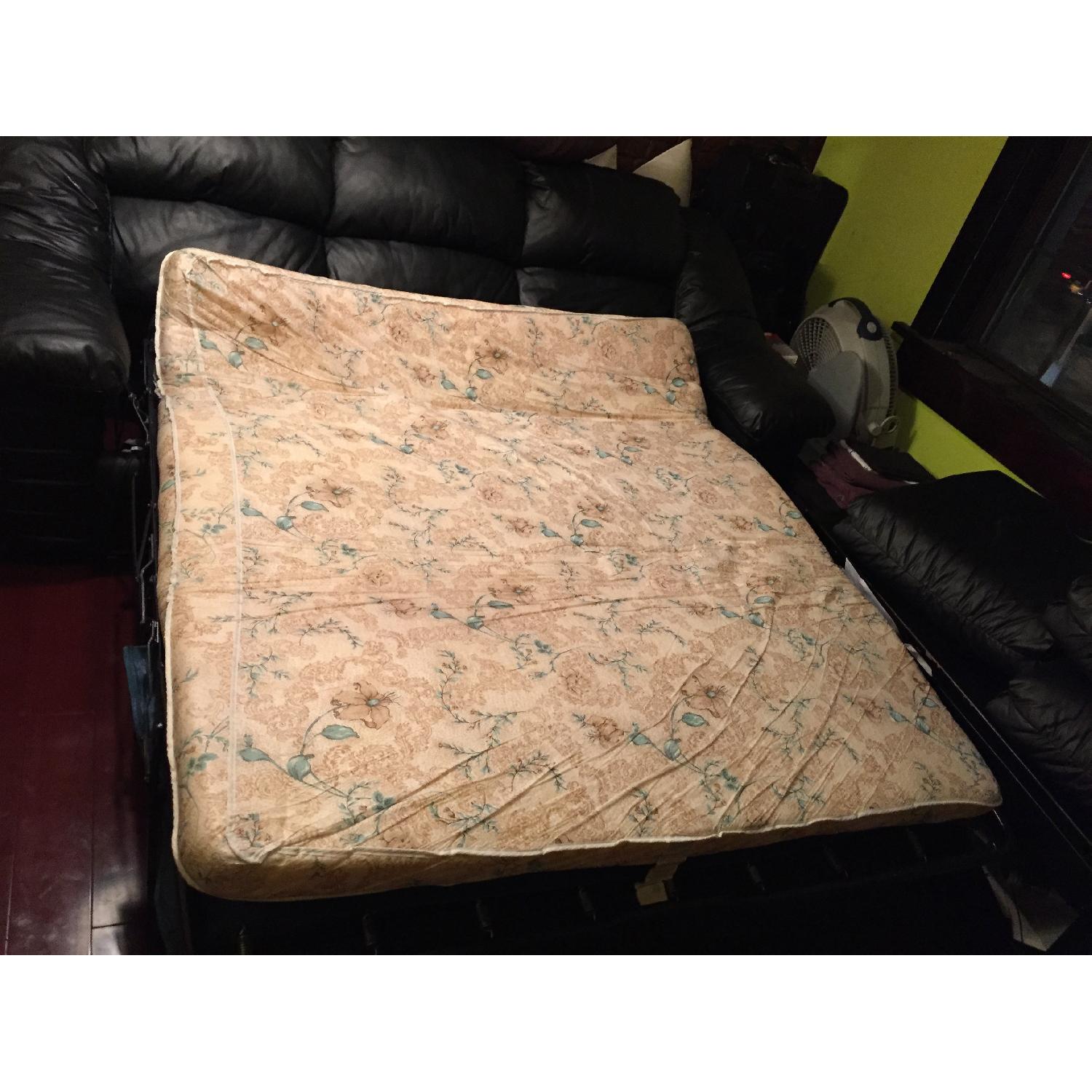 Black Leather Pull Out Couch - image-4