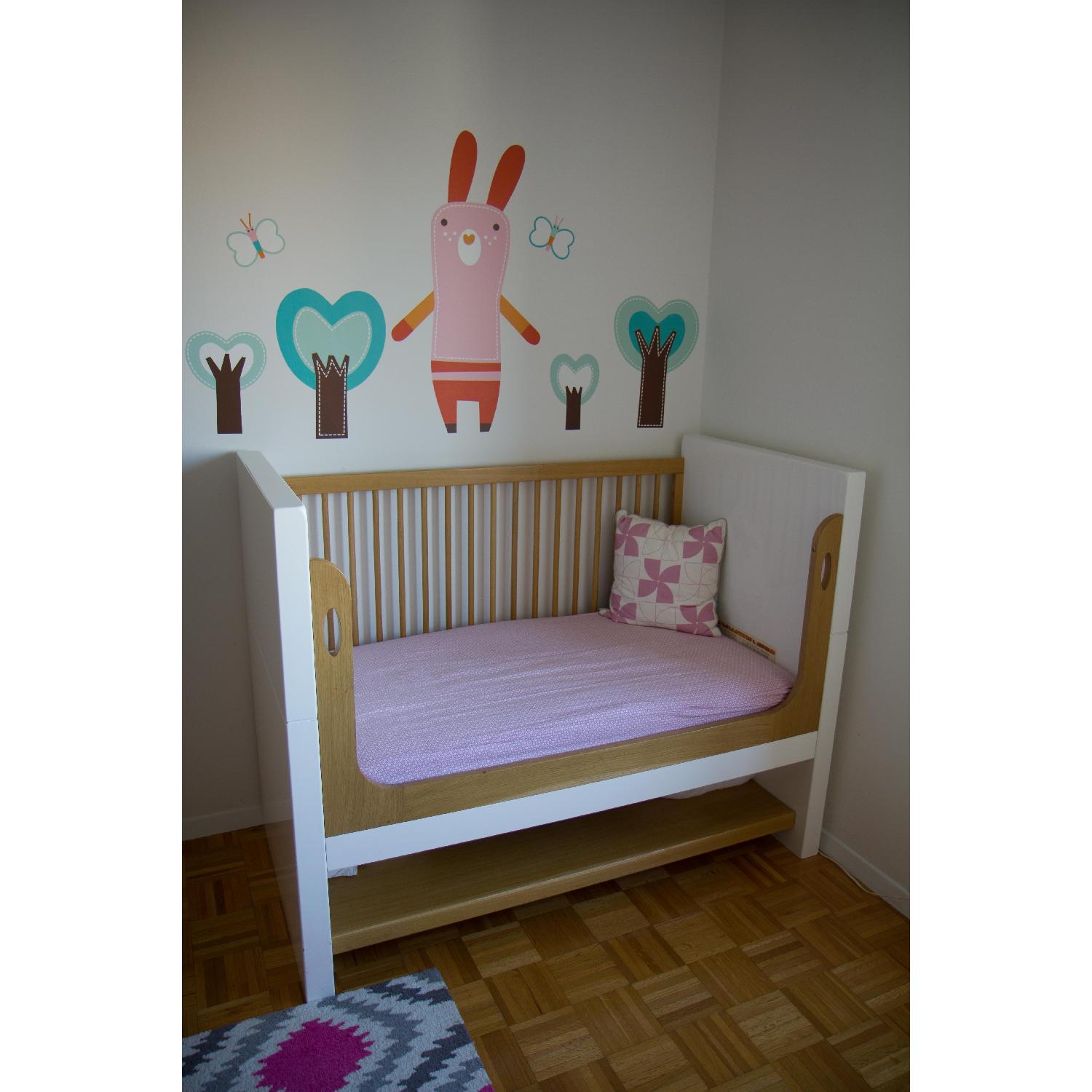 Netto Collection Case Group Crib + Toddler Bed Conversion - image-1