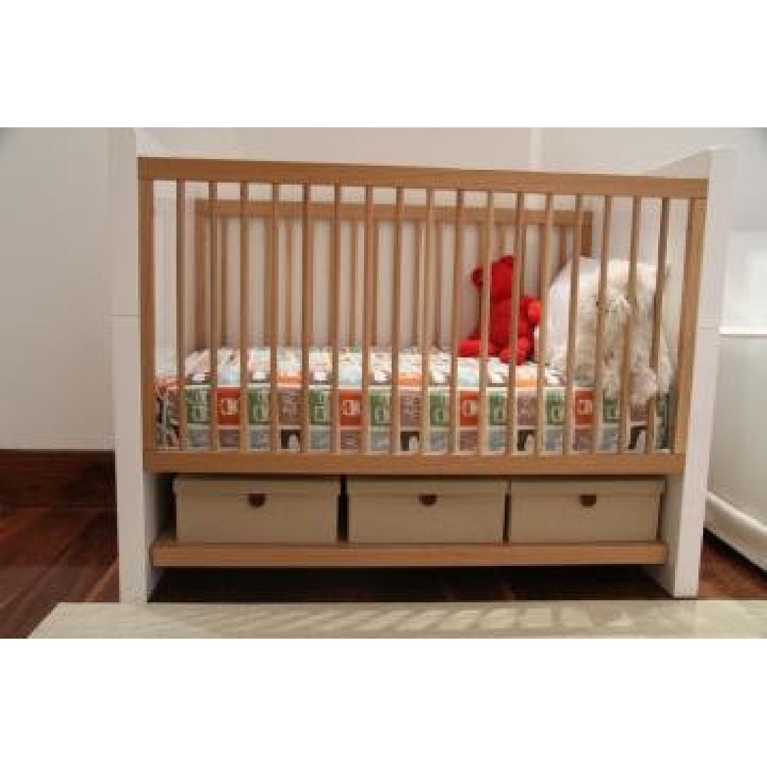 Netto Collection Case Group Crib + Toddler Bed Conversion - image-5