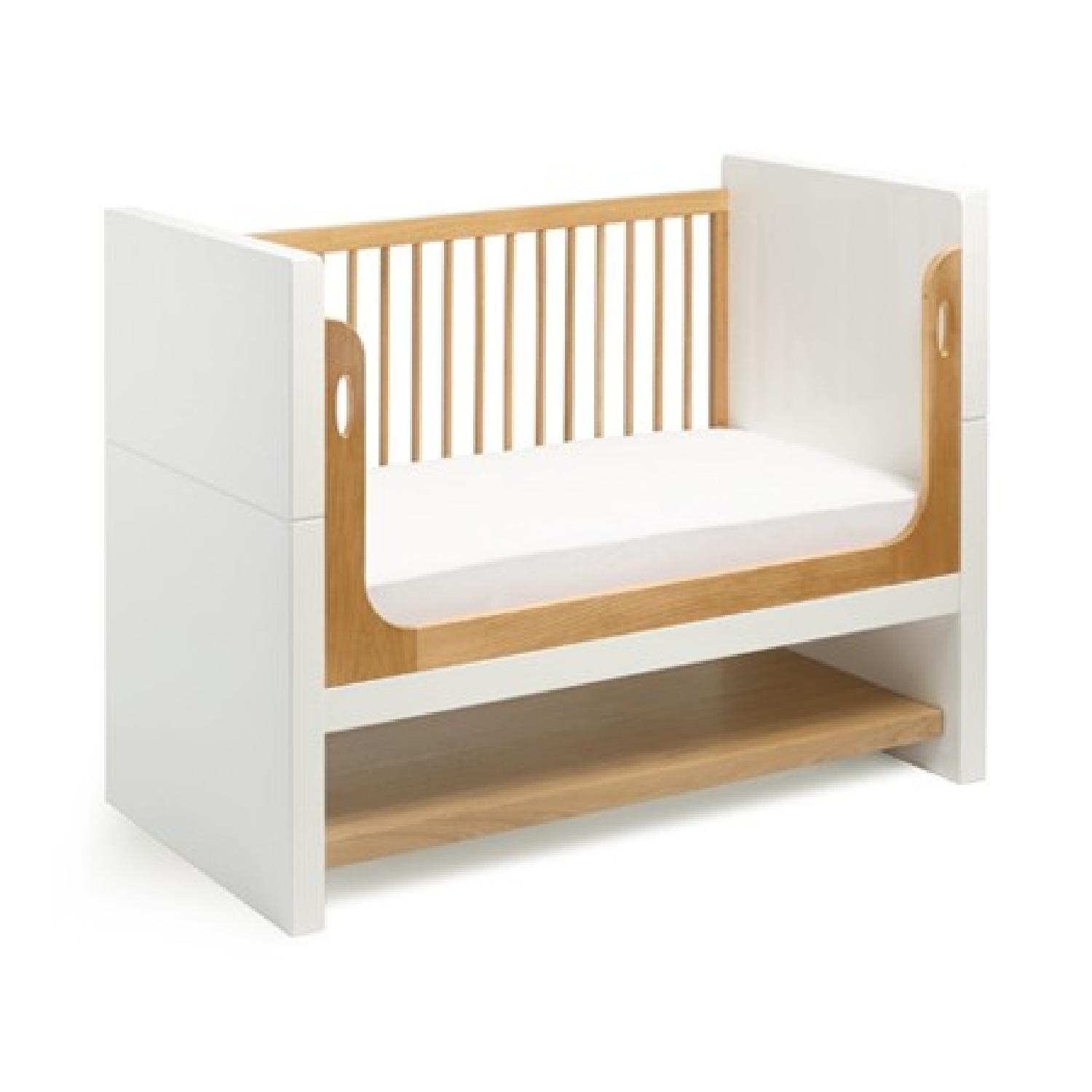 Netto Collection Case Group Crib + Toddler Bed Conversion - image-7
