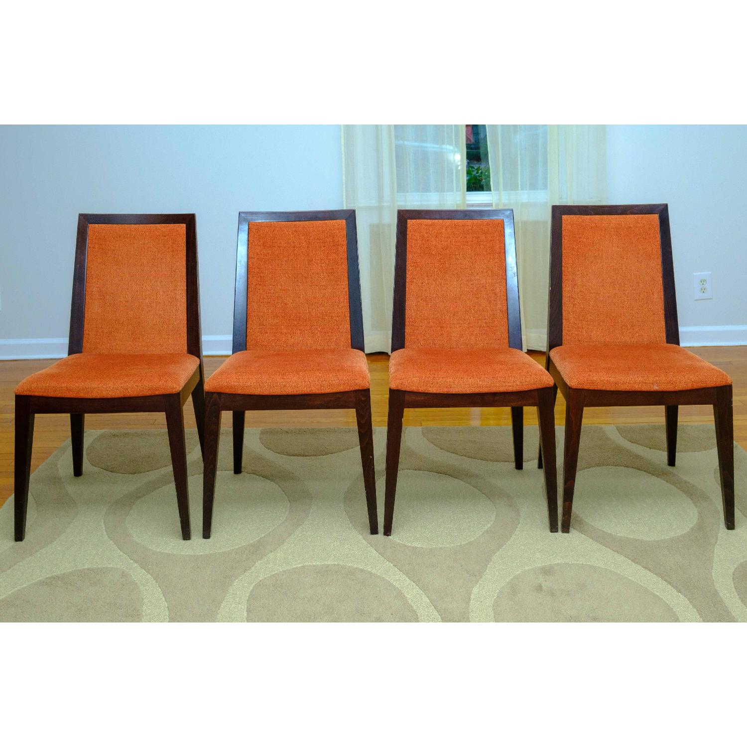 Della Robbia Dining Table w/ 4 Vigano Chairs AptDeco