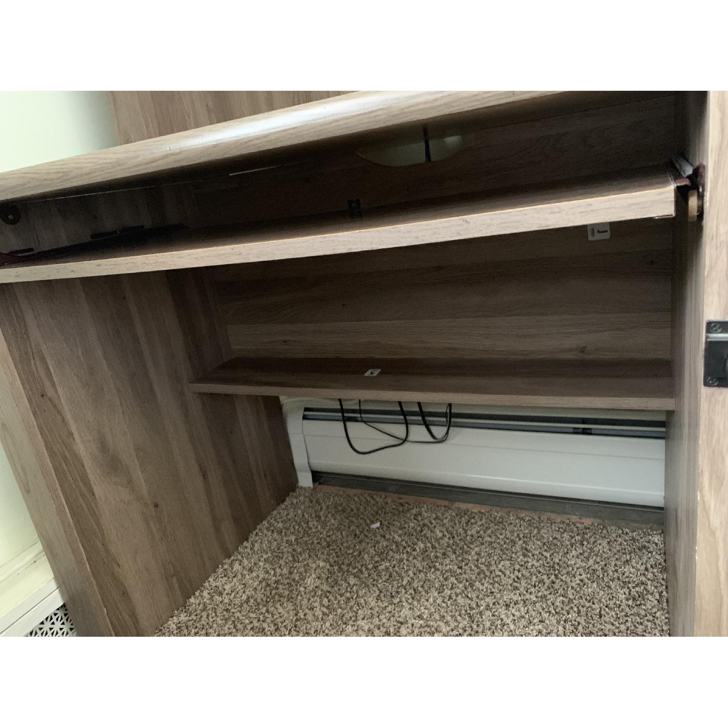 Beachcrest Home Pinellas Computer Desk w/ Hutch - image-5