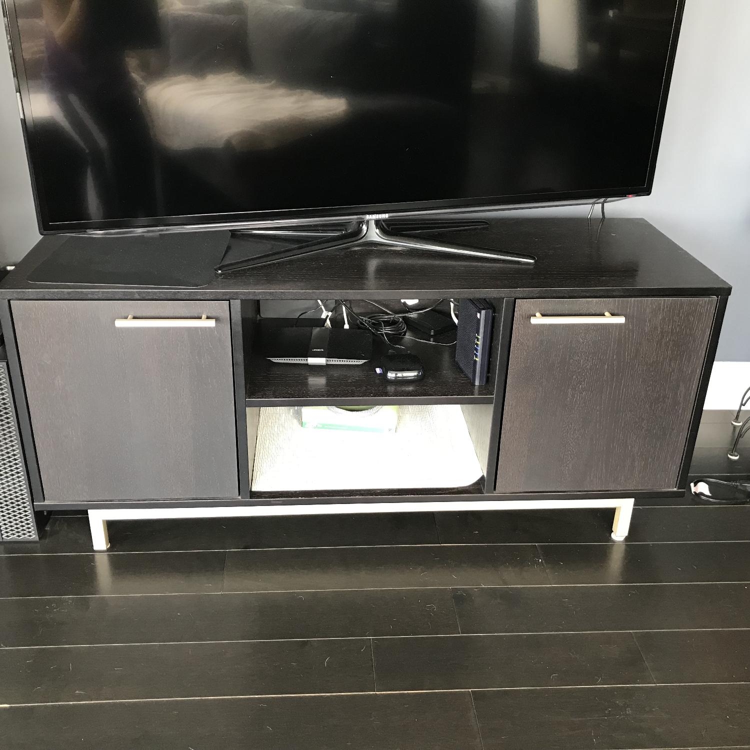 Crate & Barrel Entryway Bench w/ Storage AptDeco