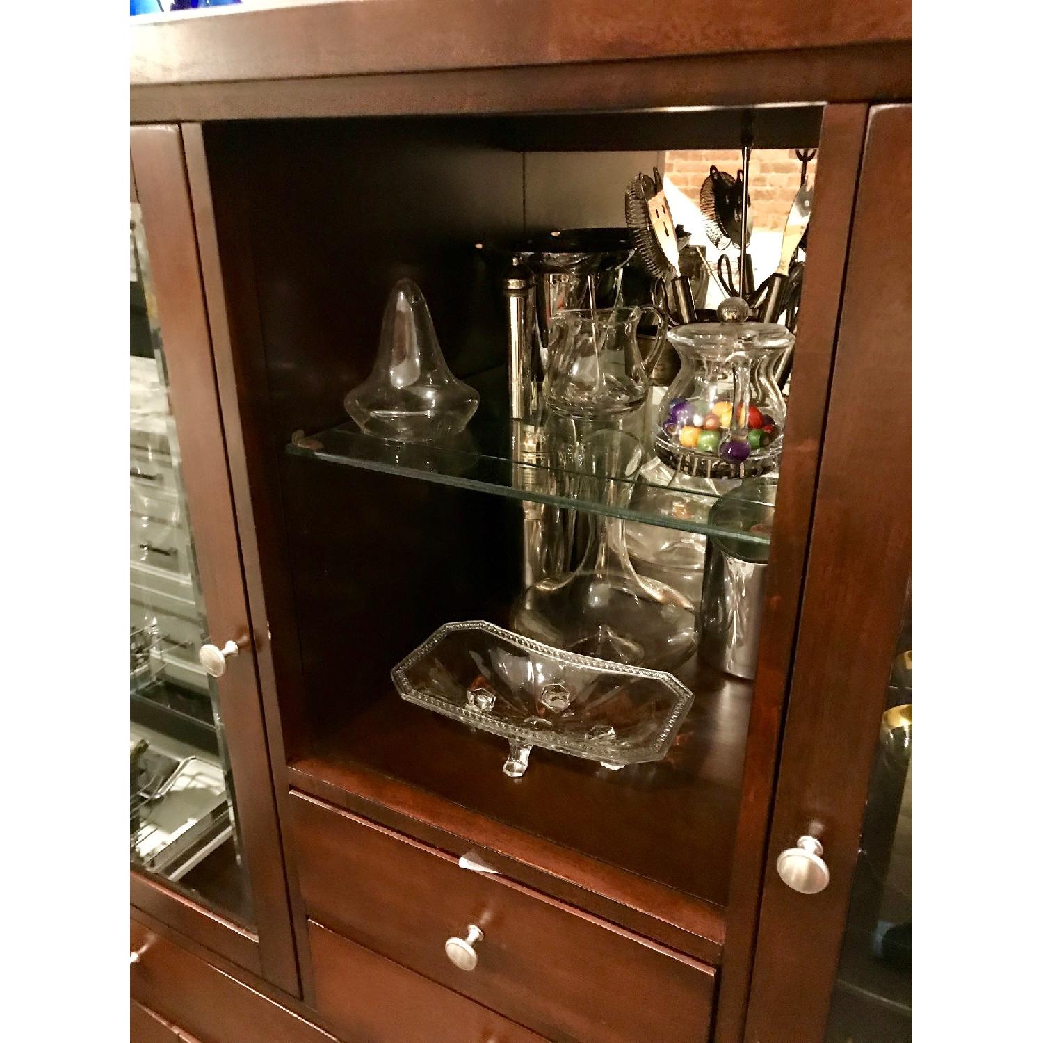 Raymour & Flanigan Northern Lights China w/ Lighting AptDeco