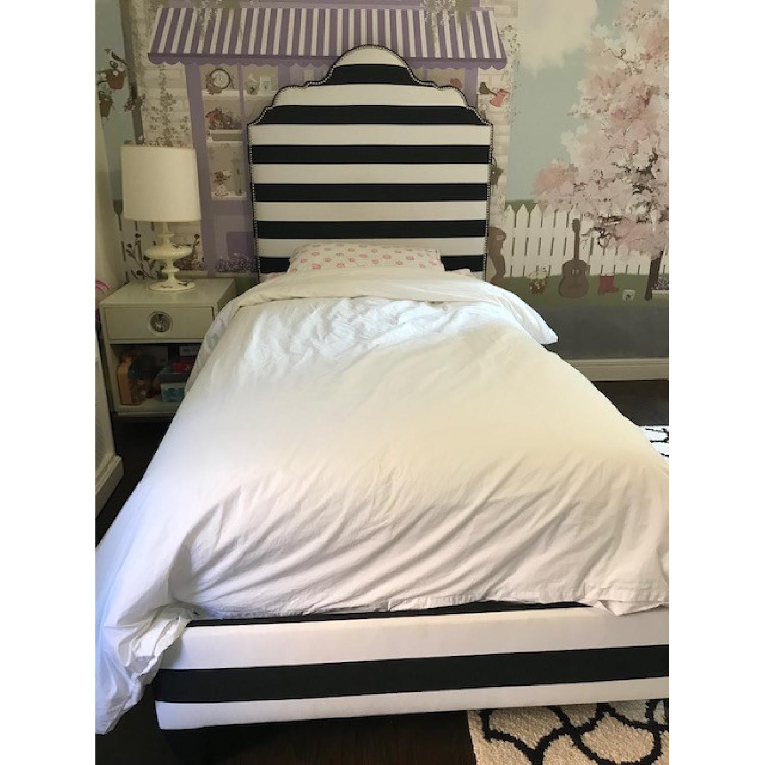 Ethan Allen Dream Time Collection Twin Bed AptDeco