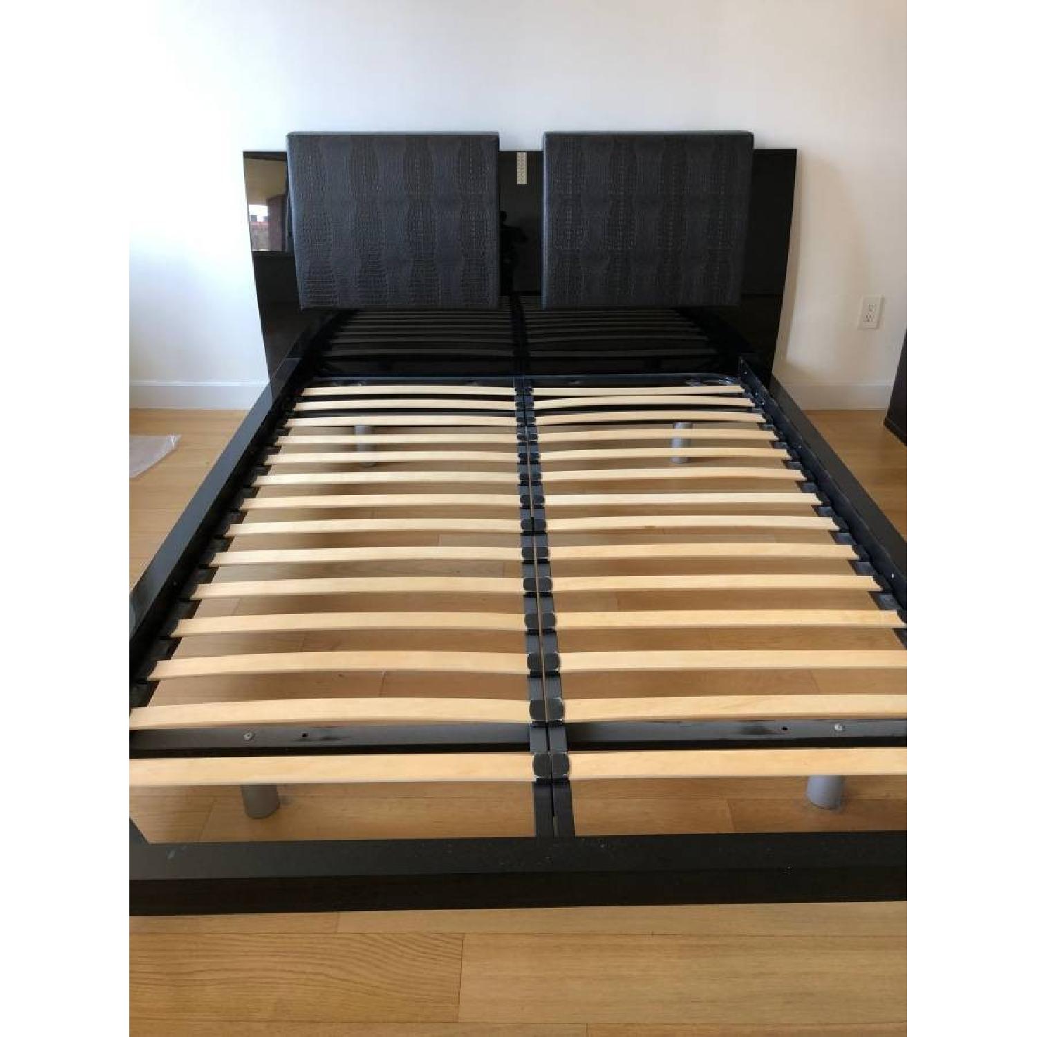 Rossetto Modern Italian Floating Platform Bed - image-1