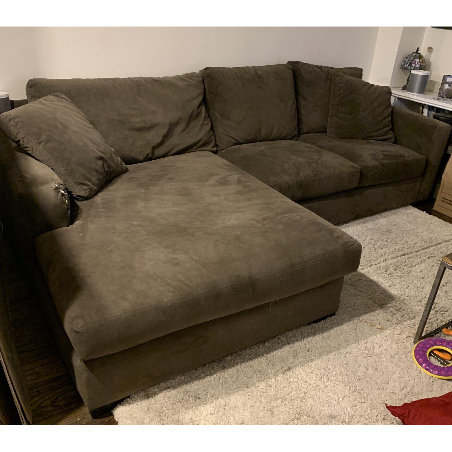 Room & Board Metro 2Piece Sectional Sofa w/ Chaise AptDeco