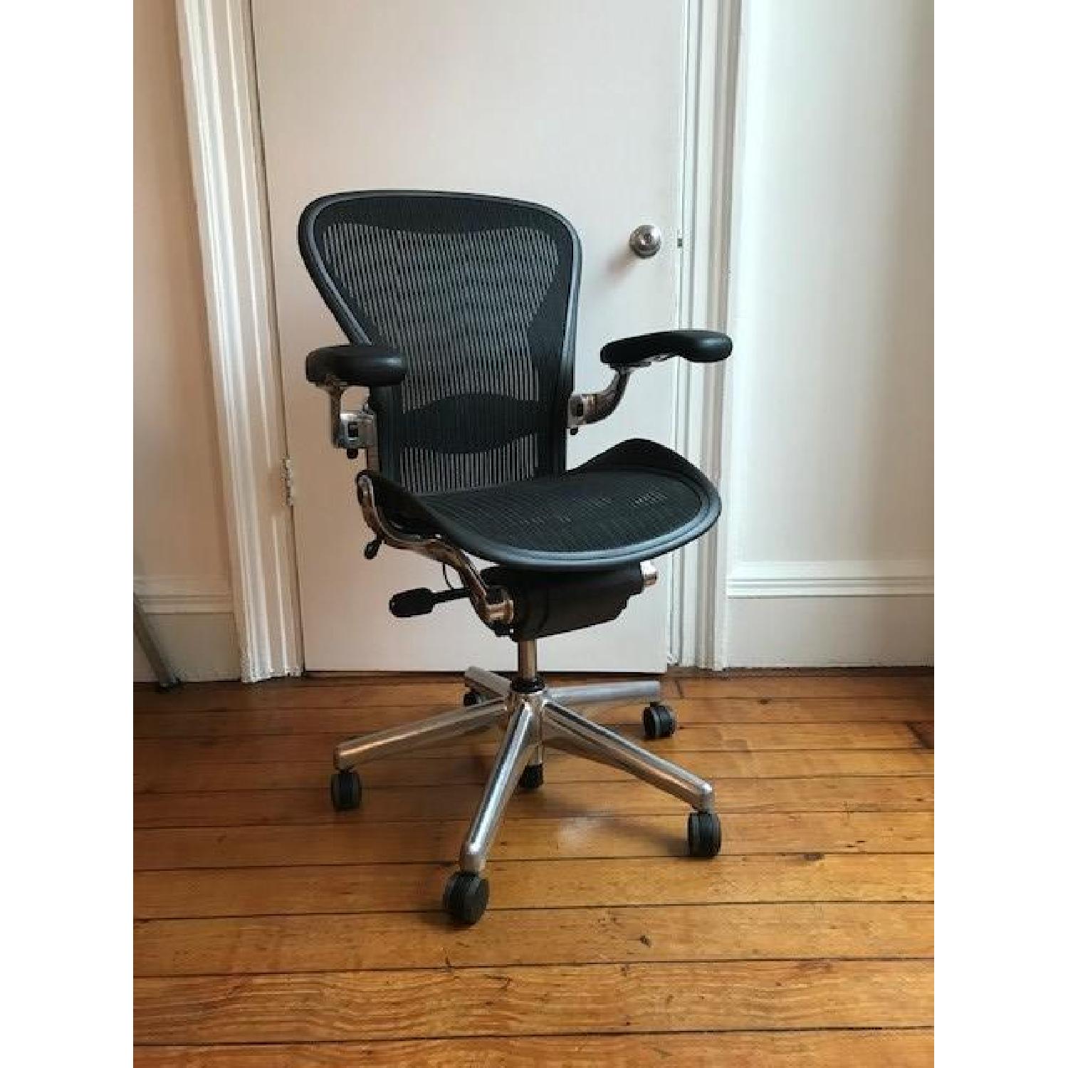 Herman Miller Aeron Chair - image-2