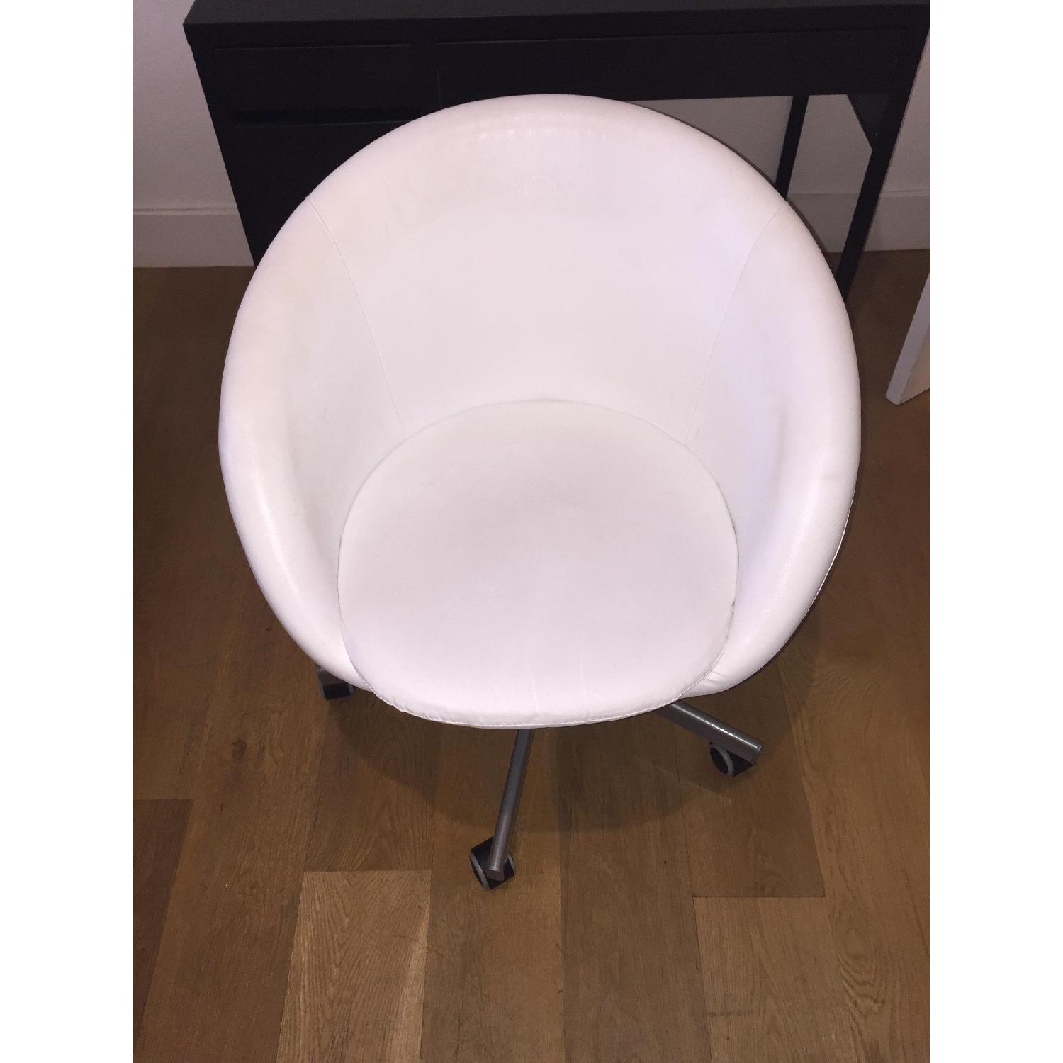 Ikea Skruvsta Swivel Chair - AptDeco