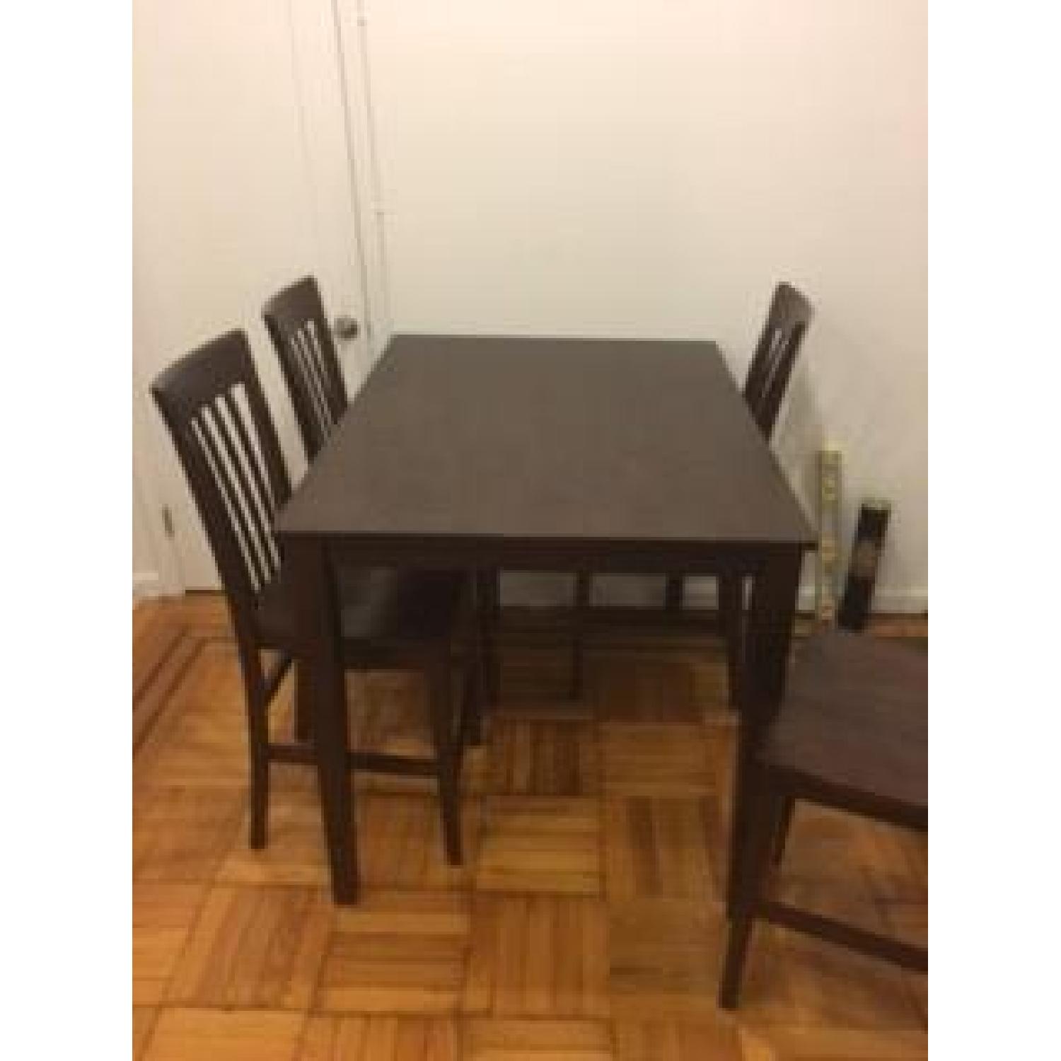 Dining Table w/ 4 Matching Chairs - AptDeco