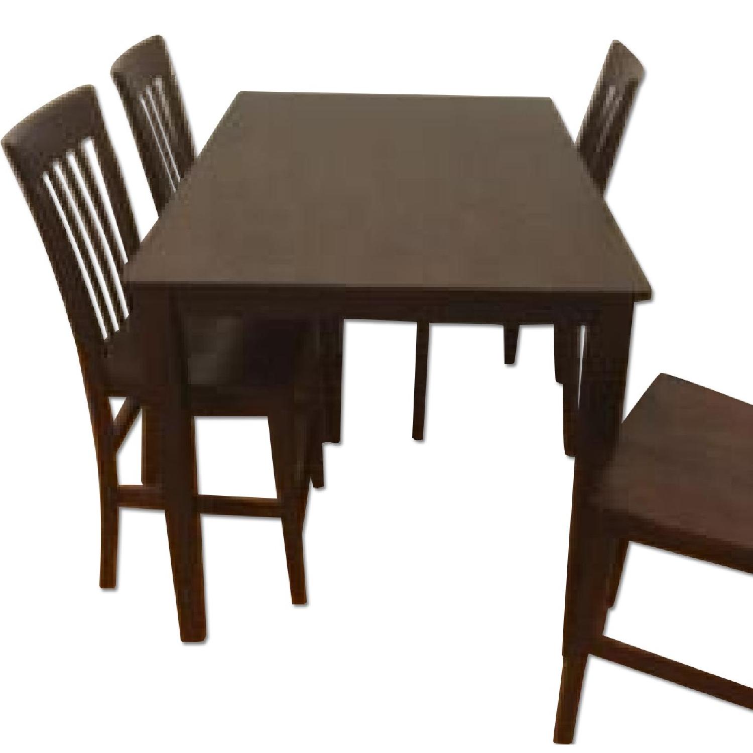Dining Table w/ 4 Matching Chairs - AptDeco