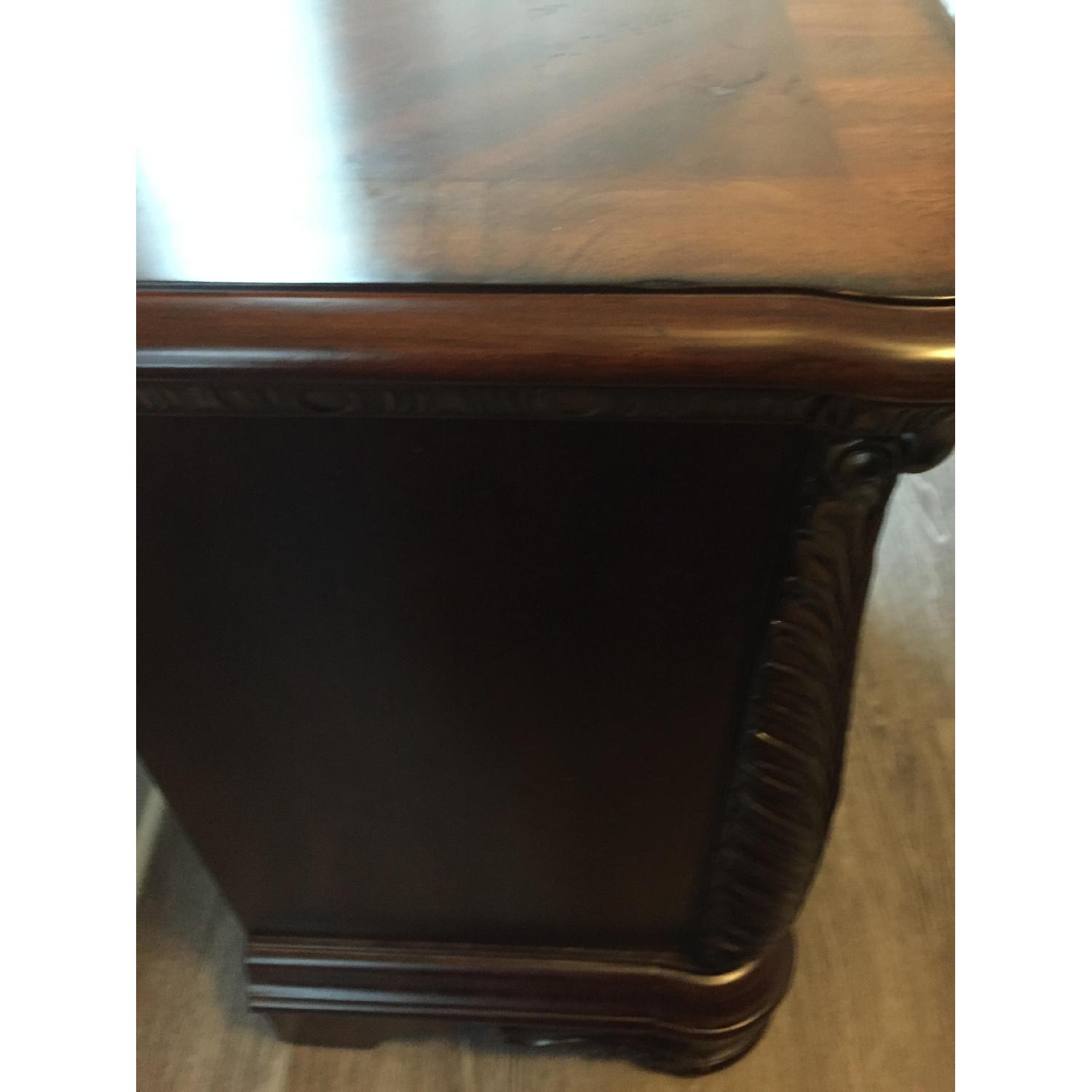 Raymour & Flanigan Catalina King Bedroom Nightstand - image-4