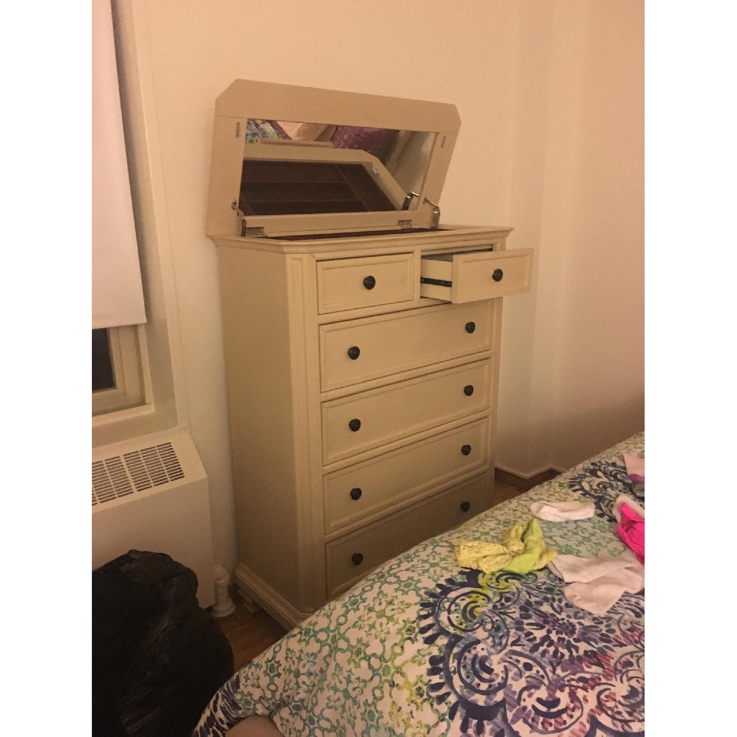 Bob's Euro Cottage Chest - image-2