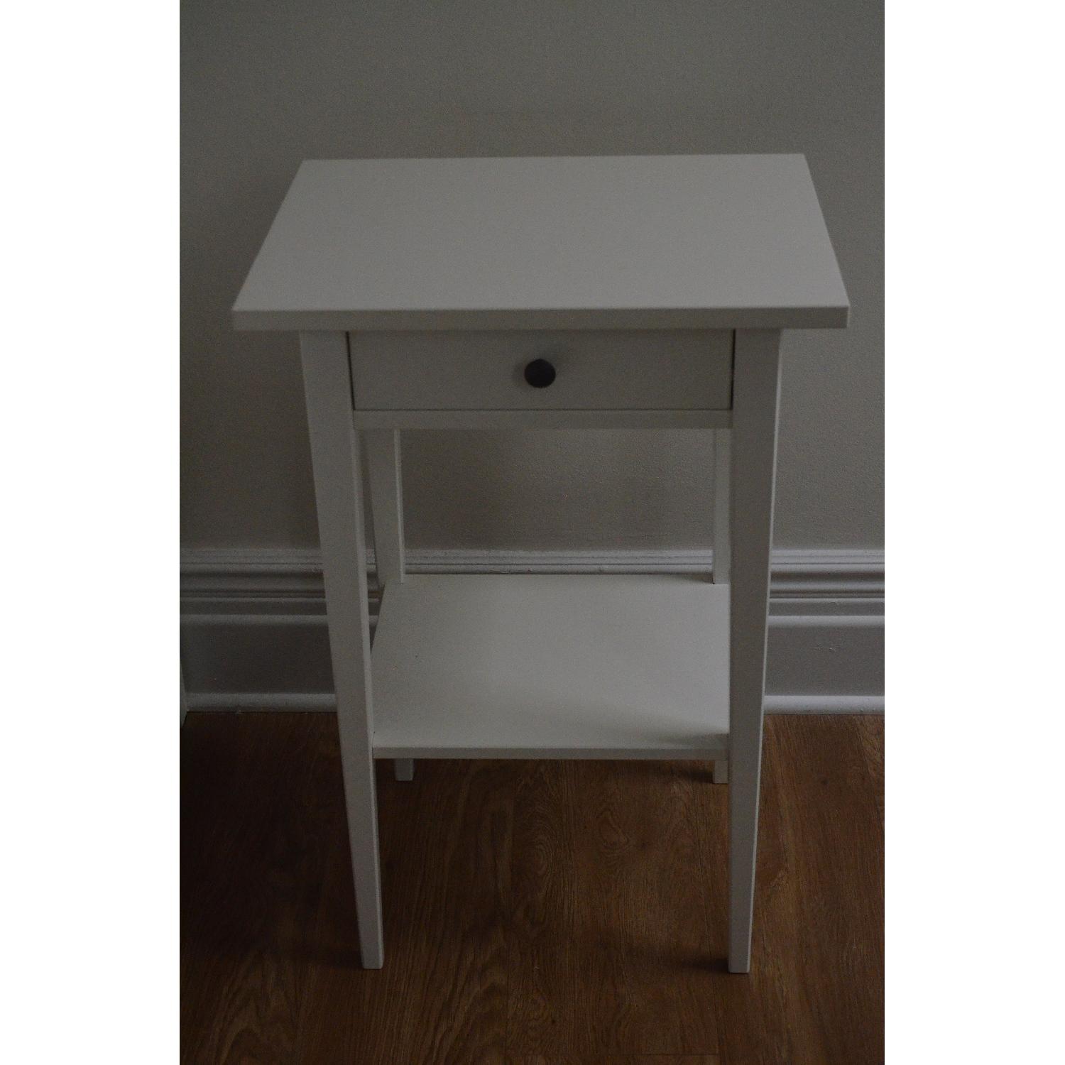 Ikea Hemnes Nightstand In White Aptdeco