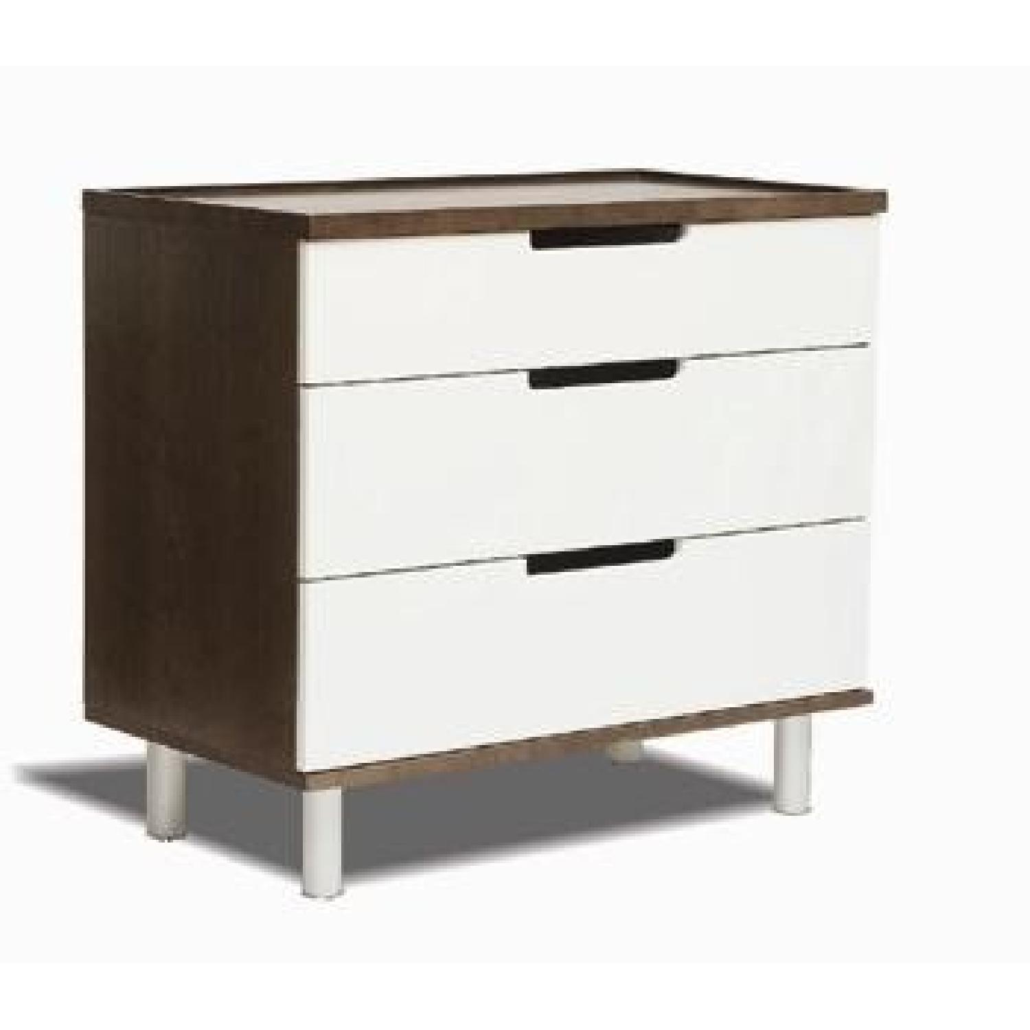 Oeuf Dresser w/ Changing Tray - image-2