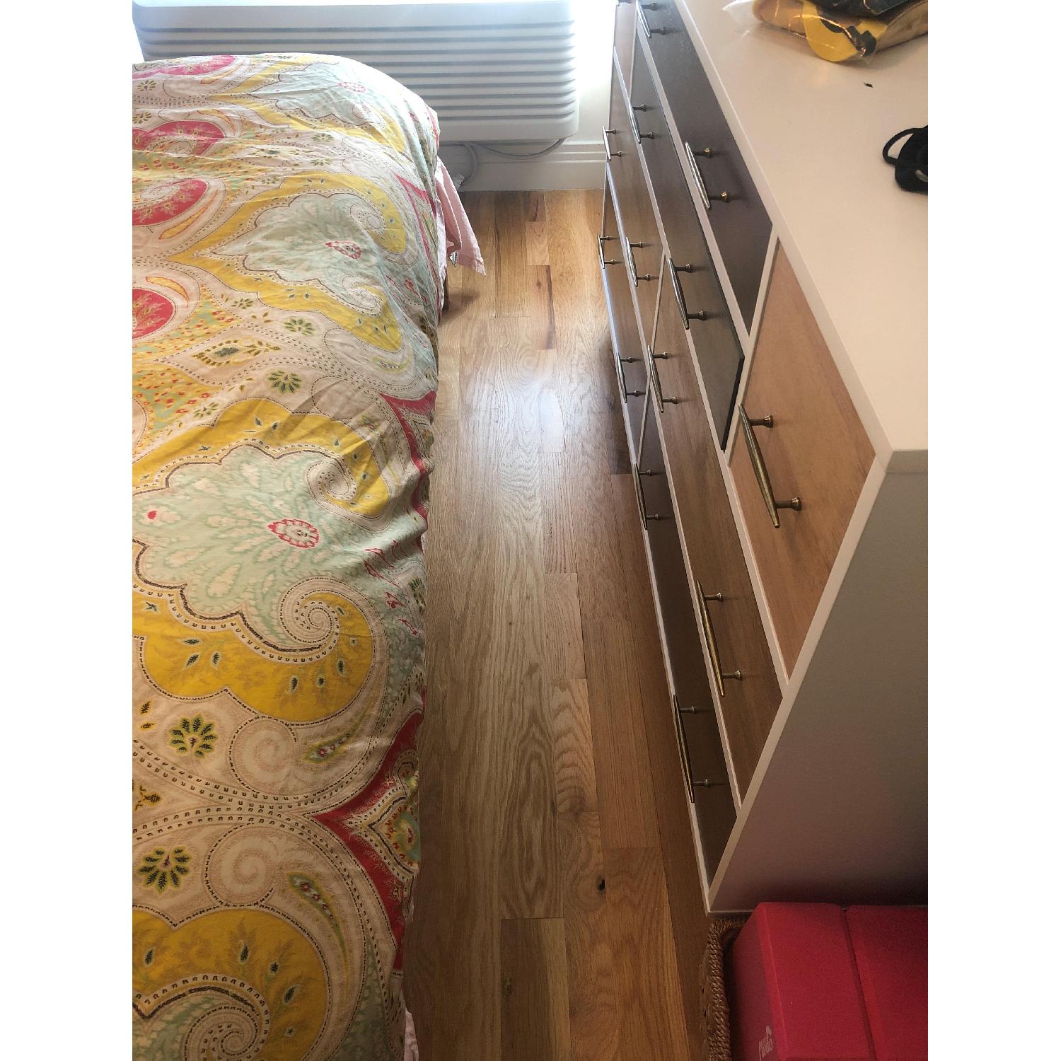 Carson Carrington Christian 8-Drawer Dresser - image-4