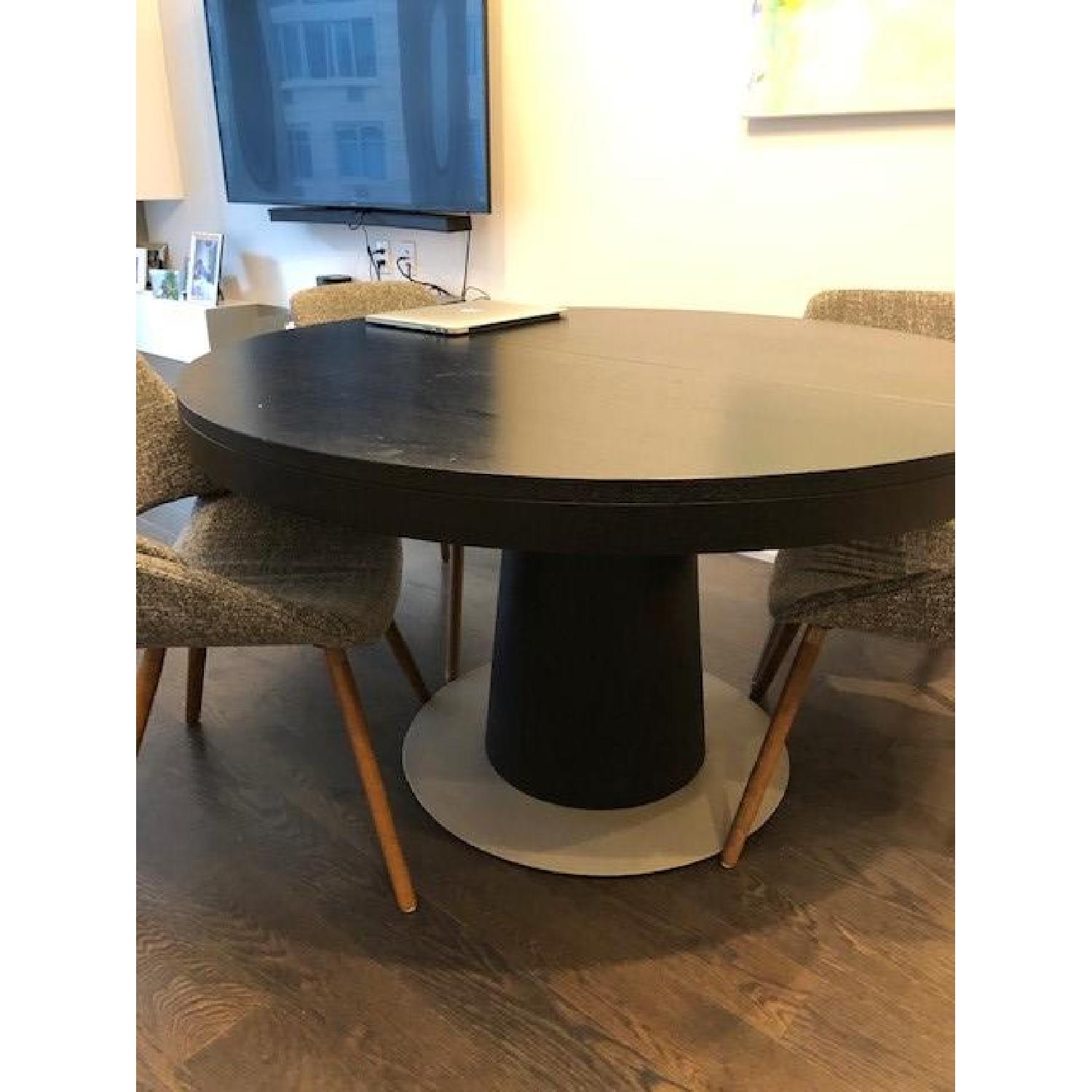 BoConcept Granada Extendable Table w/ 5 Chairs - image-6