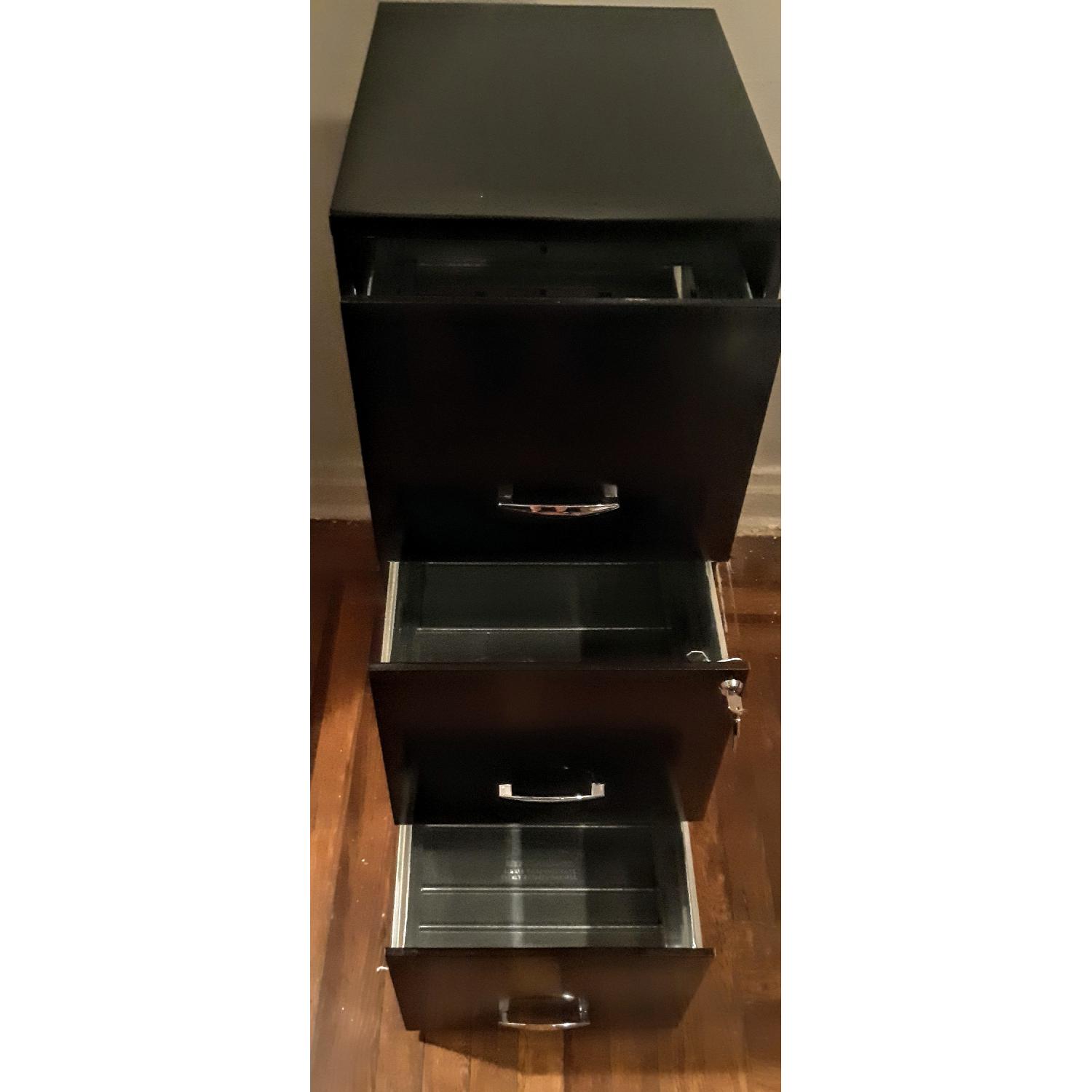 Realspace Slim 3 Drawer Locking File Cabinet - image-3