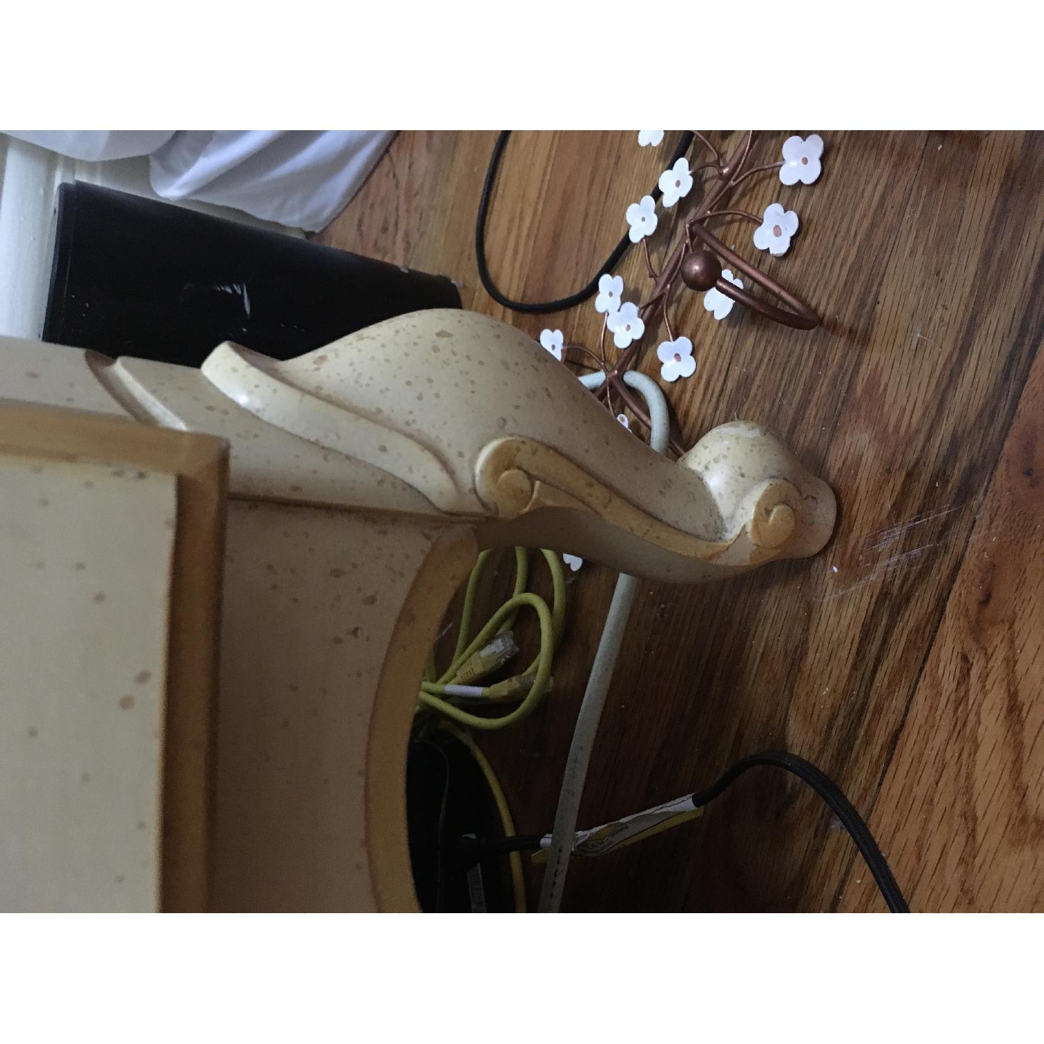 Broyhill Furniture 5 Drawer Dresser - image-5