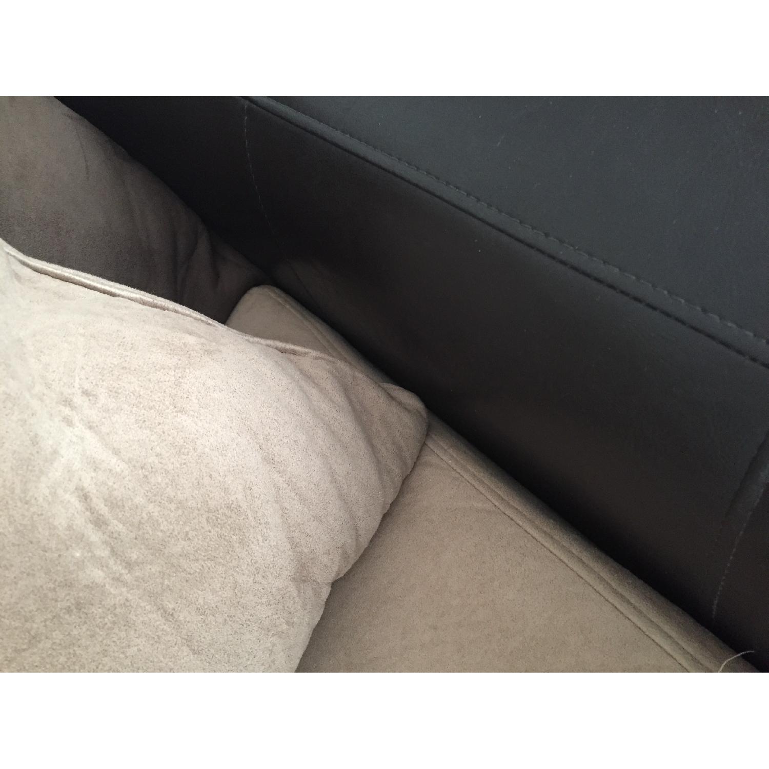 Jennifer Furniture Sleeper Sofa - image-5