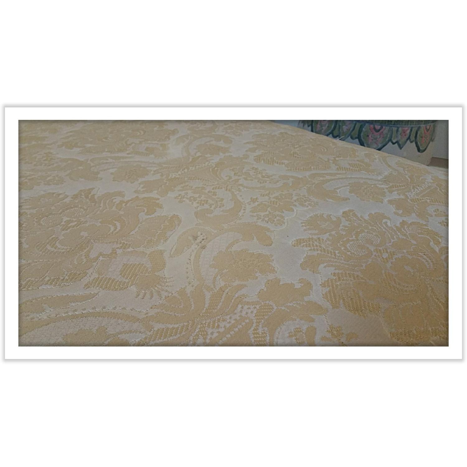 French Provincial Tufted Chaise Lounge - image-12