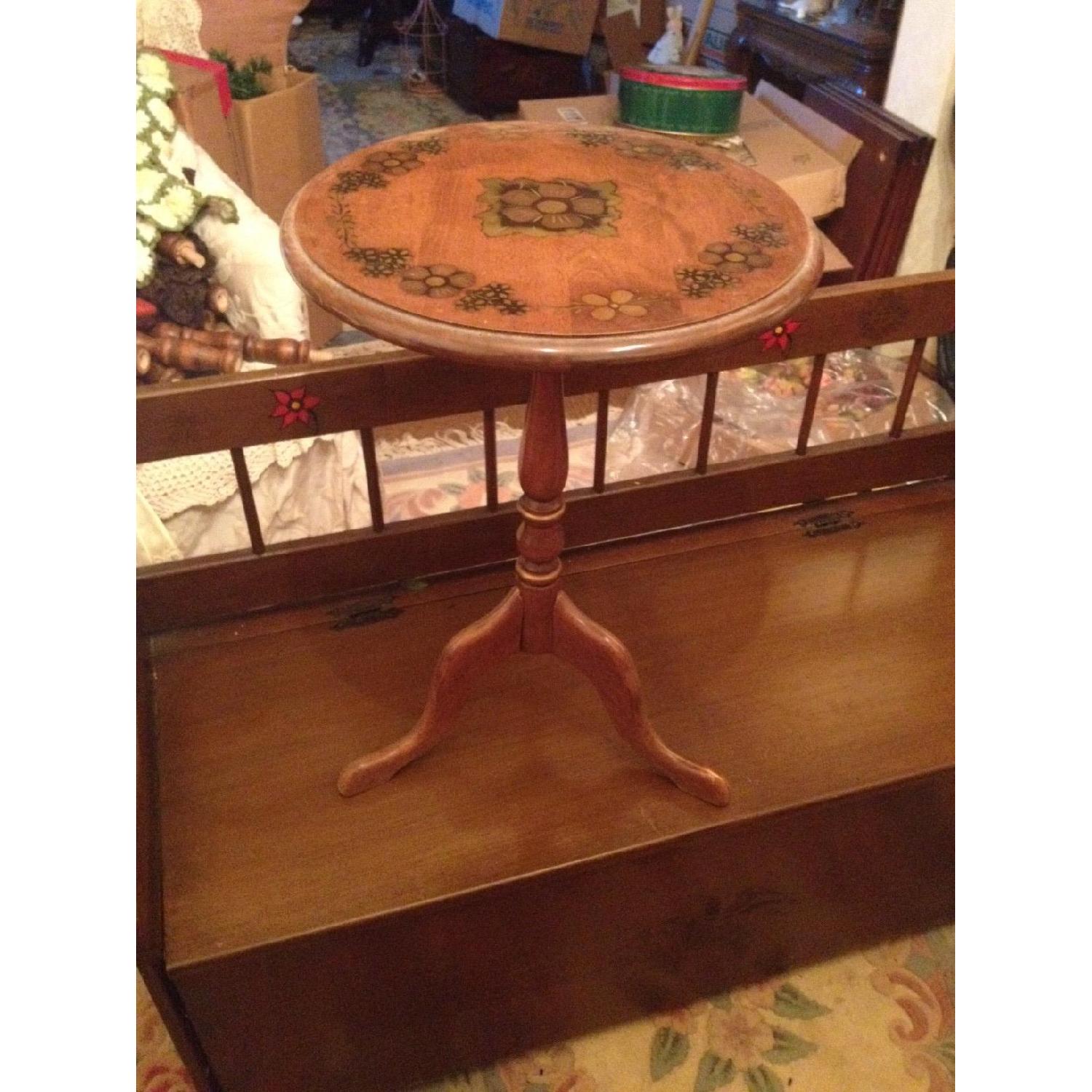 Vintage Ethan Allen Side Table AptDeco