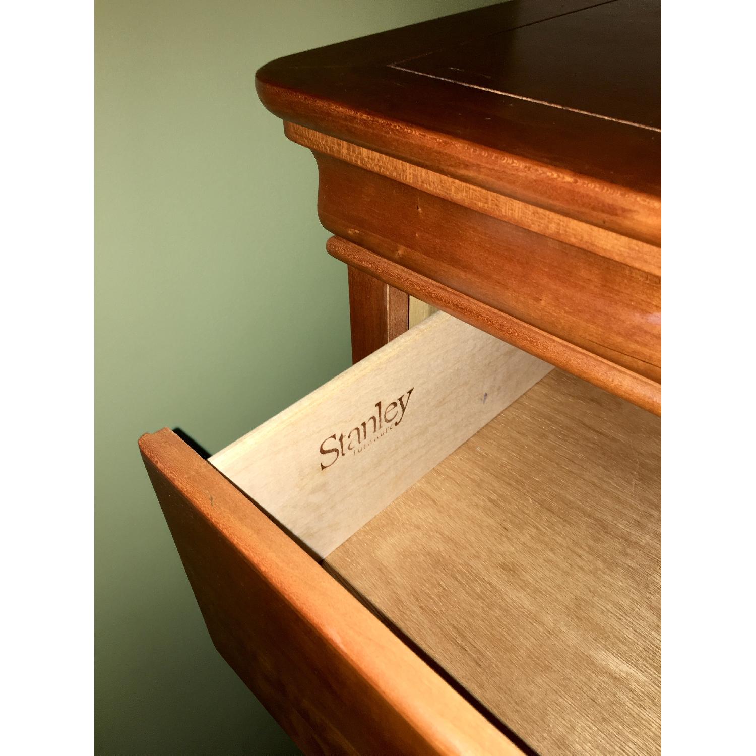Stanley Furniture Cherry Wood 5 Drawer Dresser/Chest - image-4