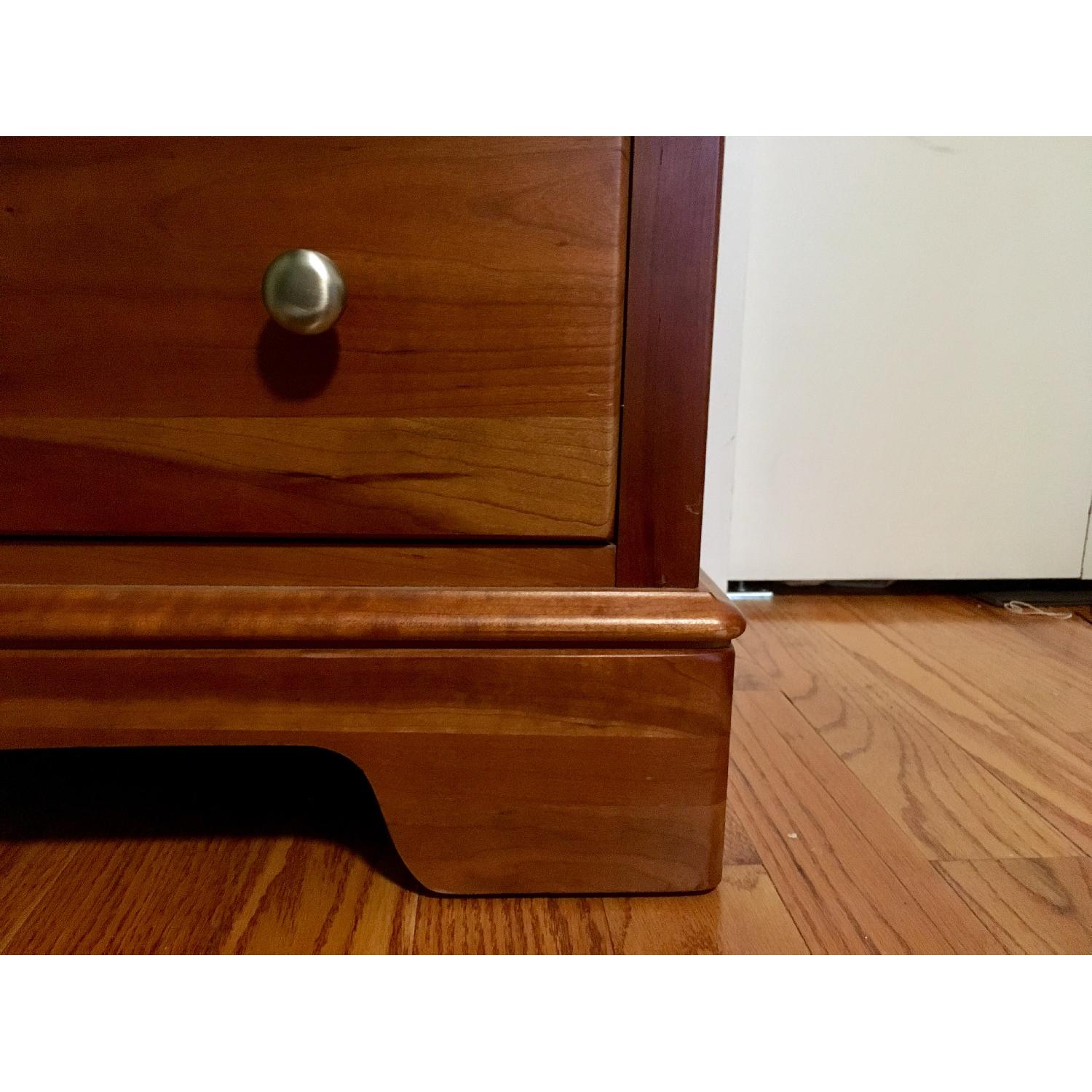 Stanley Furniture Cherry Wood 5 Drawer Dresser/Chest AptDeco