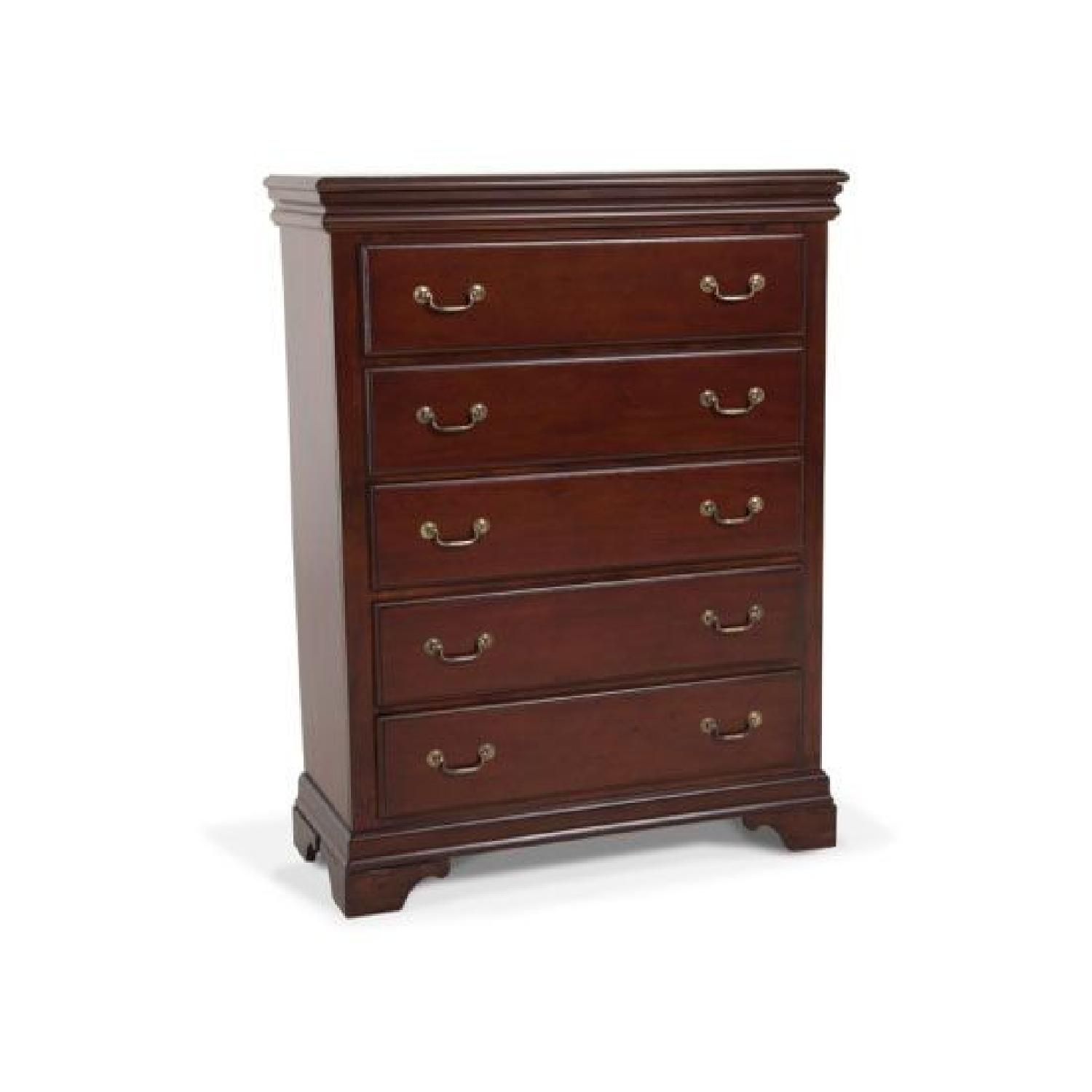 Bob's Traditional 5 Drawer Tall Dresser AptDeco