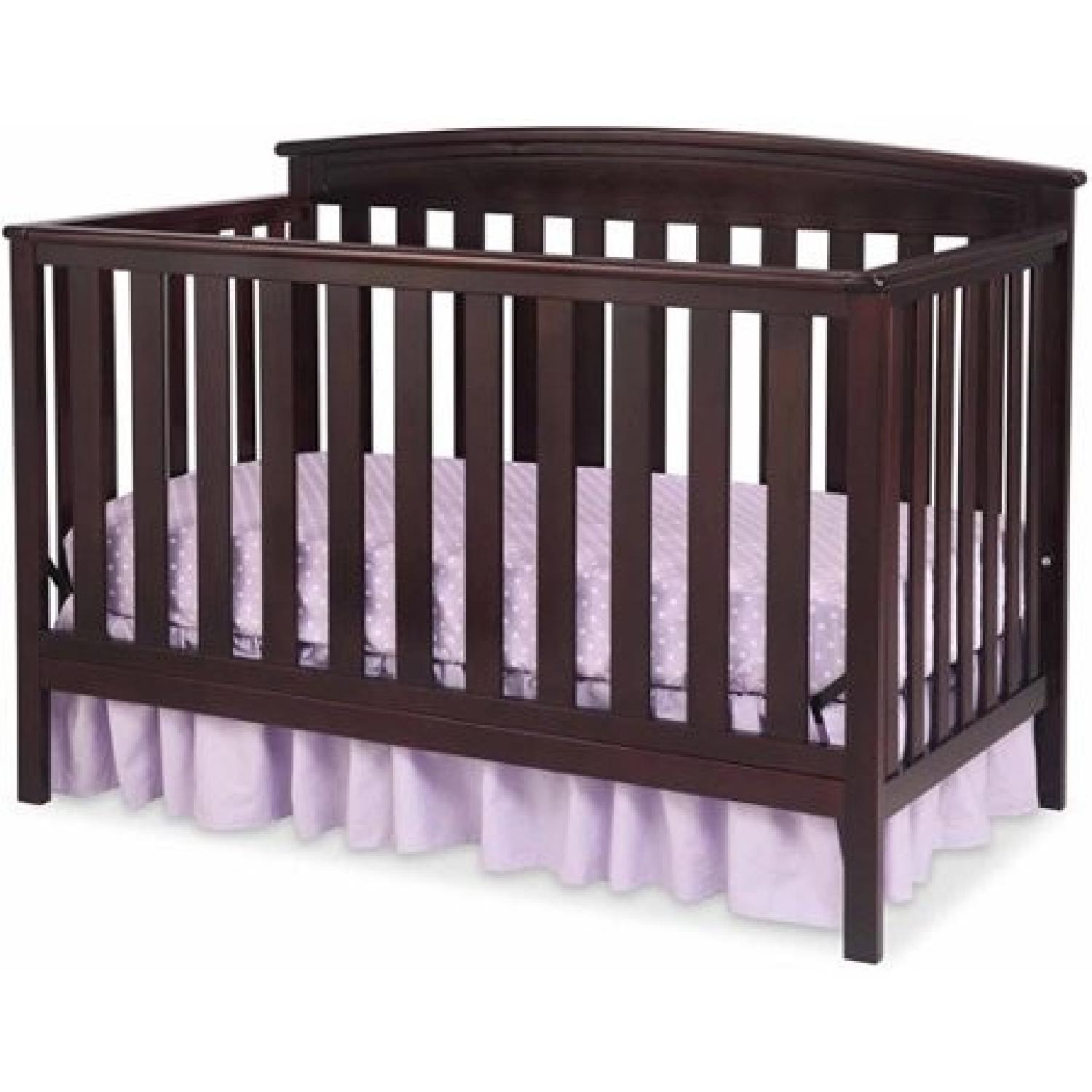Delta Gateway 4-in-1 Convertible Crib - image-1
