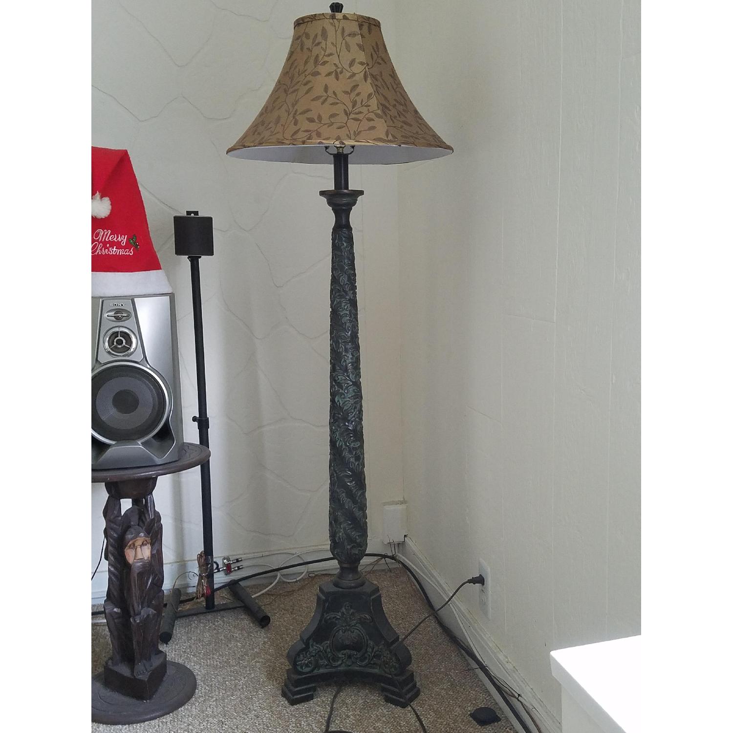 Kenroy Home Floor Lamp + 2 Table Lamps - image-2