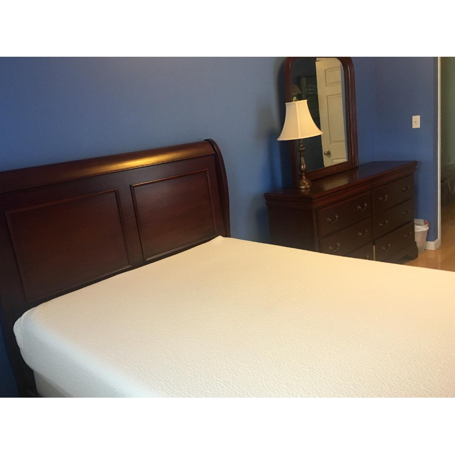 Bob's Louie Louie Dresser & Mirror - image-8