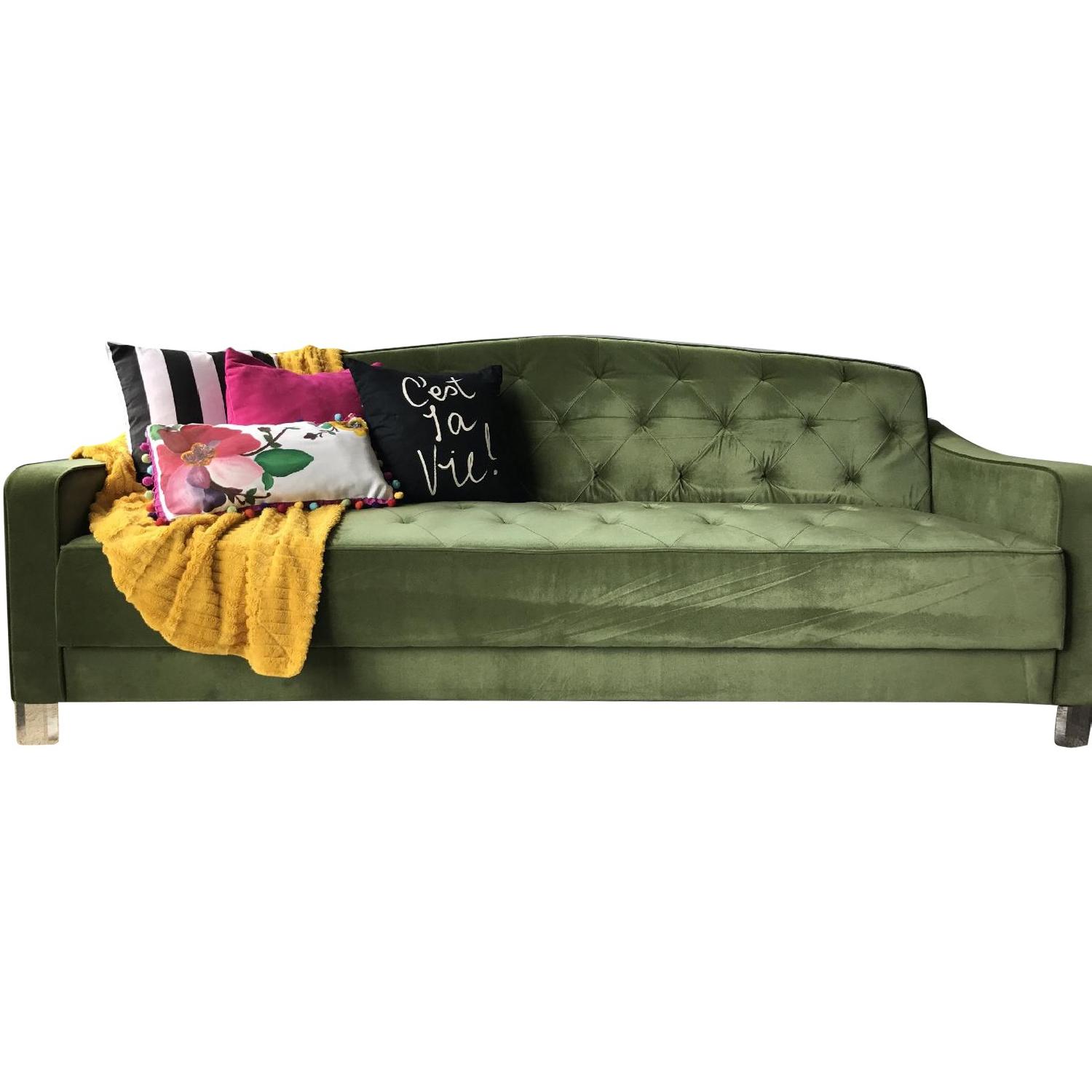 Novogratz Vintage Tufted Sleeper Sofa Aptdeco
