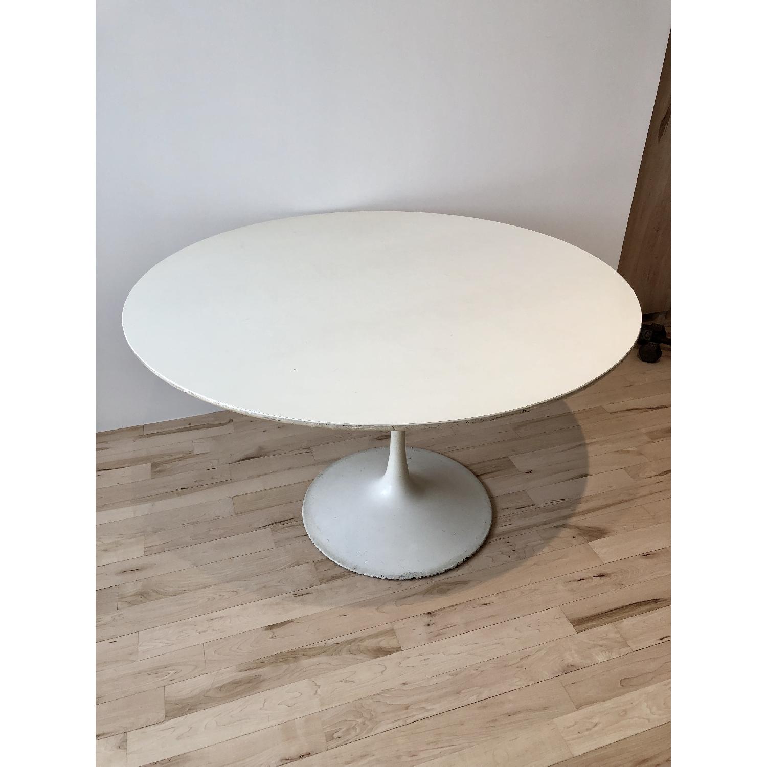 Replica Tulip Table AptDeco