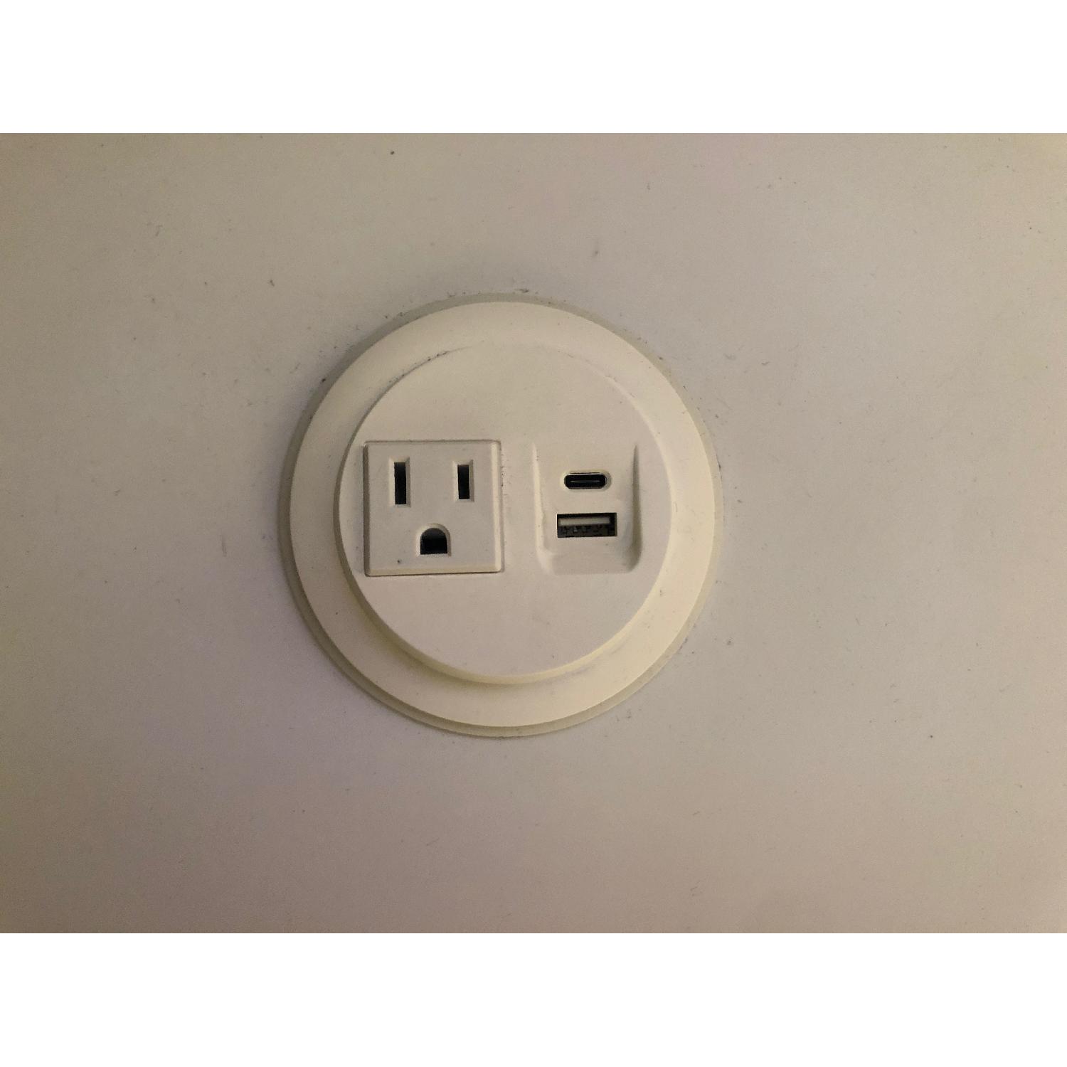 Fully Jarvis Electric Adjustable Standing Desk - image-6