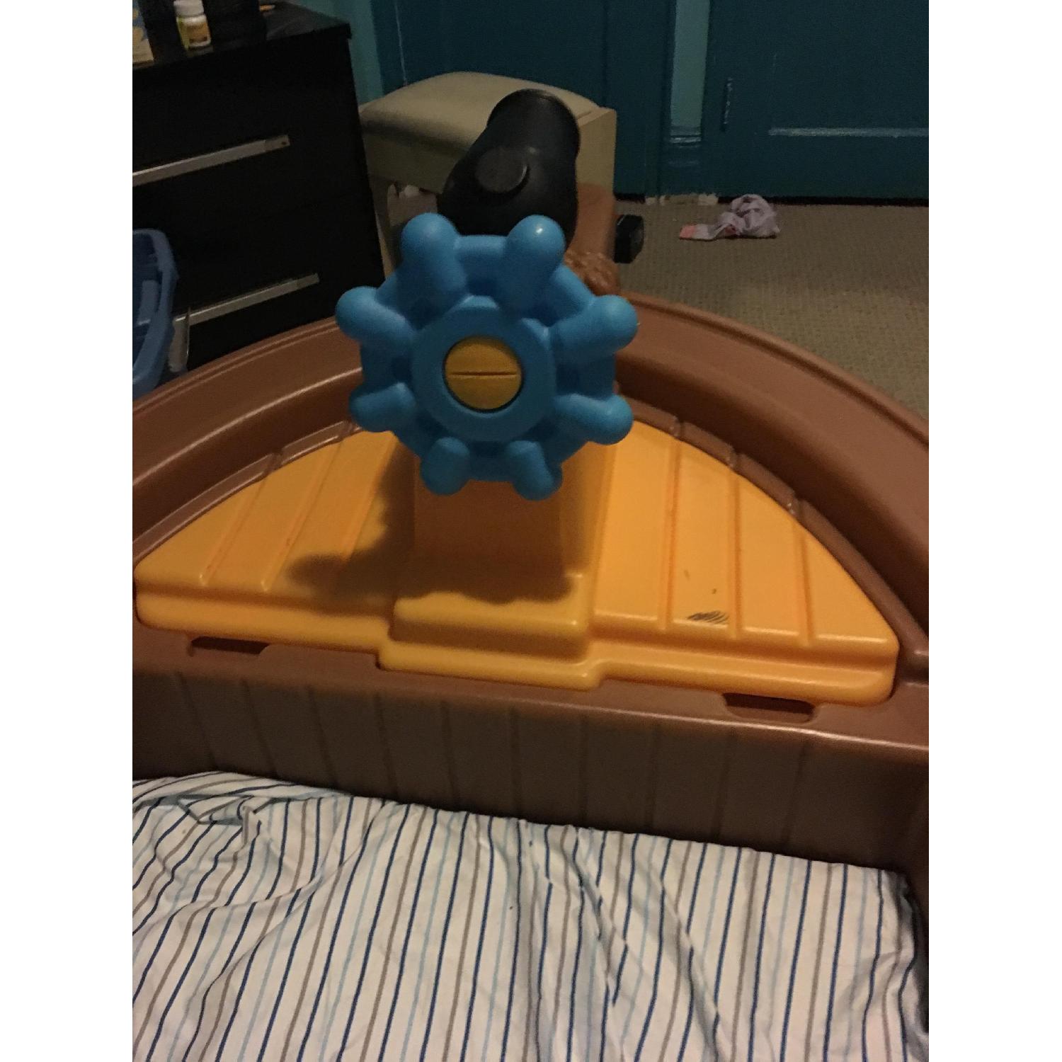 Little Tikes Kids Ship Bed - image-2