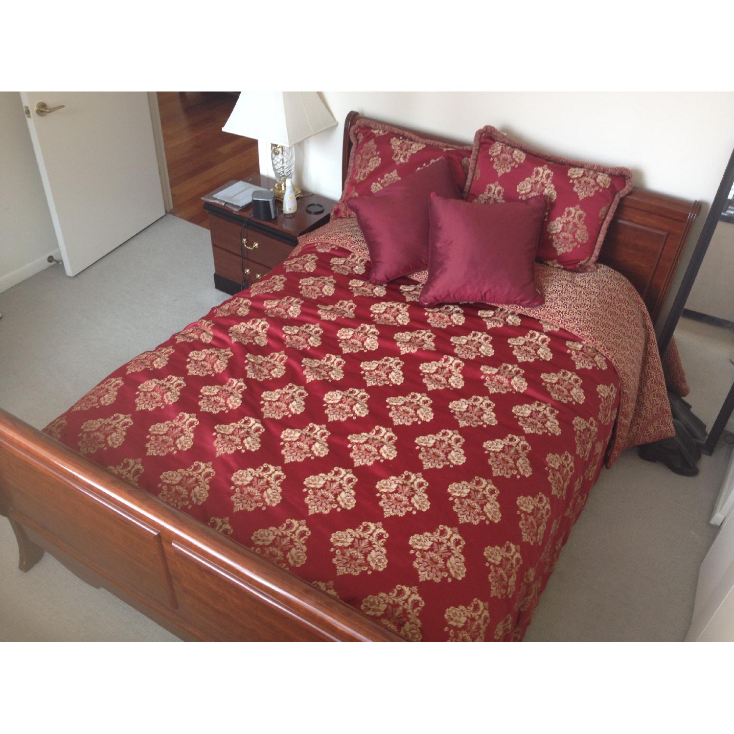 Cherry Wood Queen Size Sleigh Bed Frame - image-4