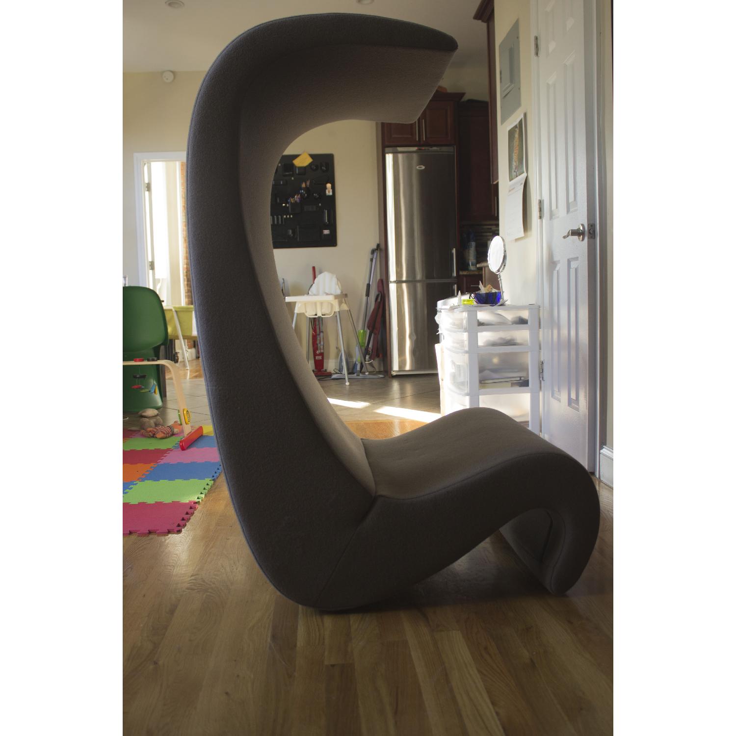 Vitra Amoeba Highback Chair - image-1